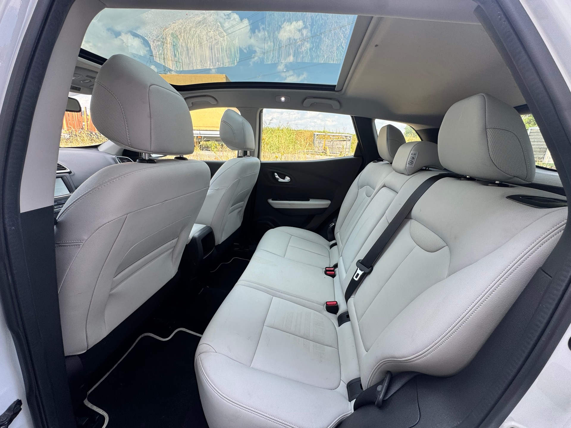 RENAULT Kadjar 1.6 16V Turbo Intens-image-13