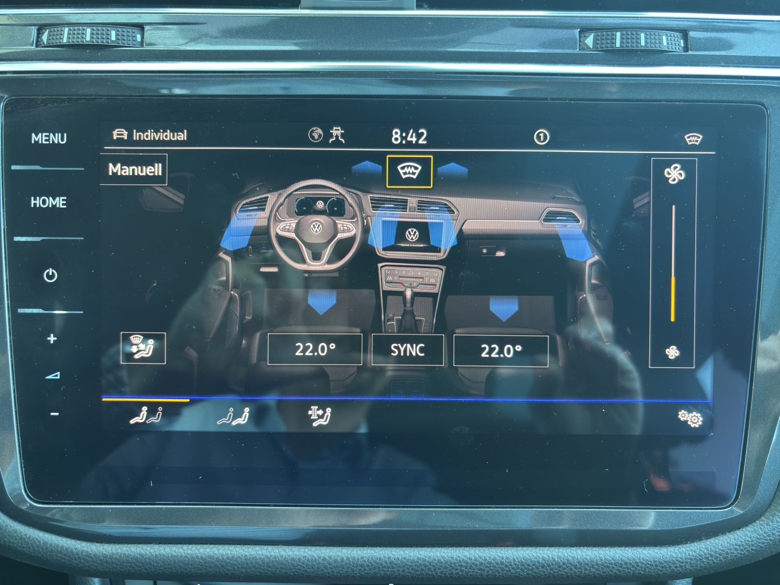 VW Tiguan Allspace 2.0 TDI SCR R-Line 4Motion DSG mit AHK, Panorama-Schiebedach, Winterräder, usw.-image-21