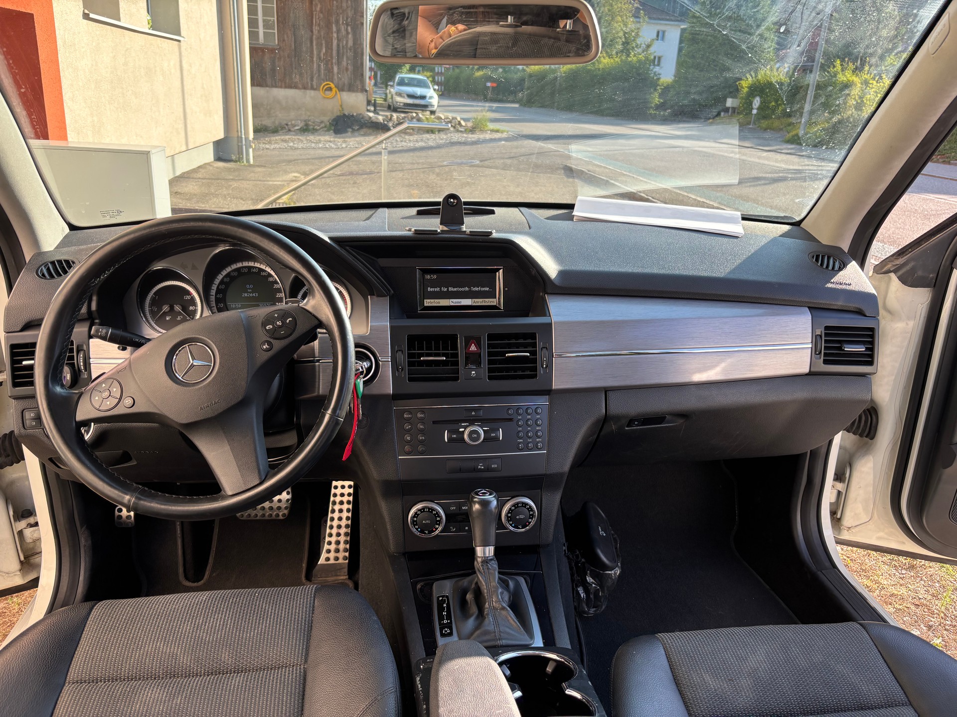 MERCEDES-BENZ GLK 220-image-3