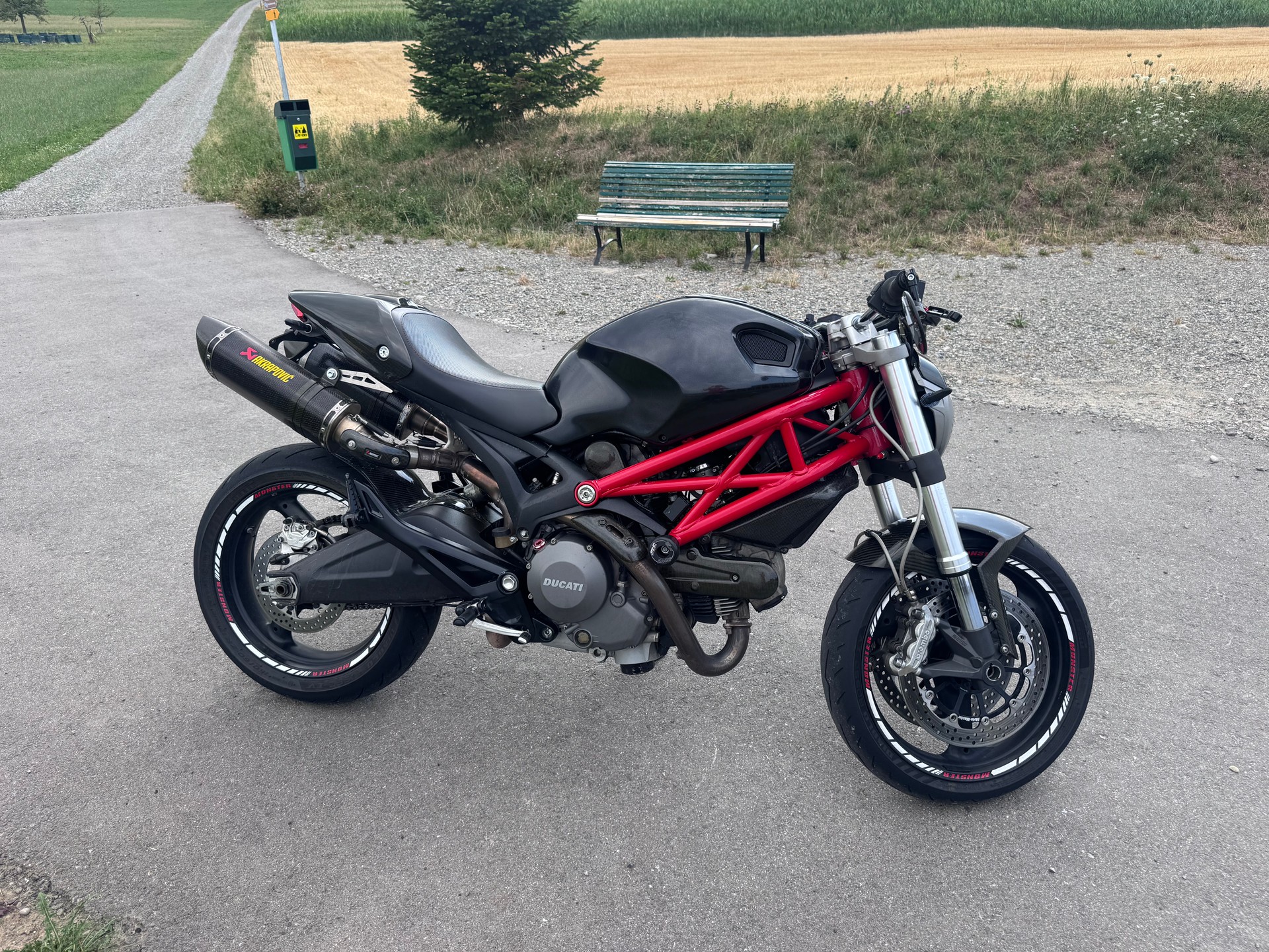 DUCATI Monster 696M (25kW)-image-1
