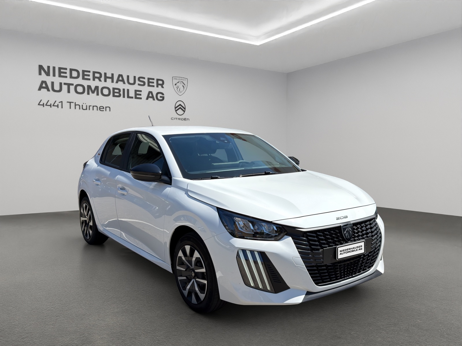 PEUGEOT 208 1.2 Hybrid Style-image-0