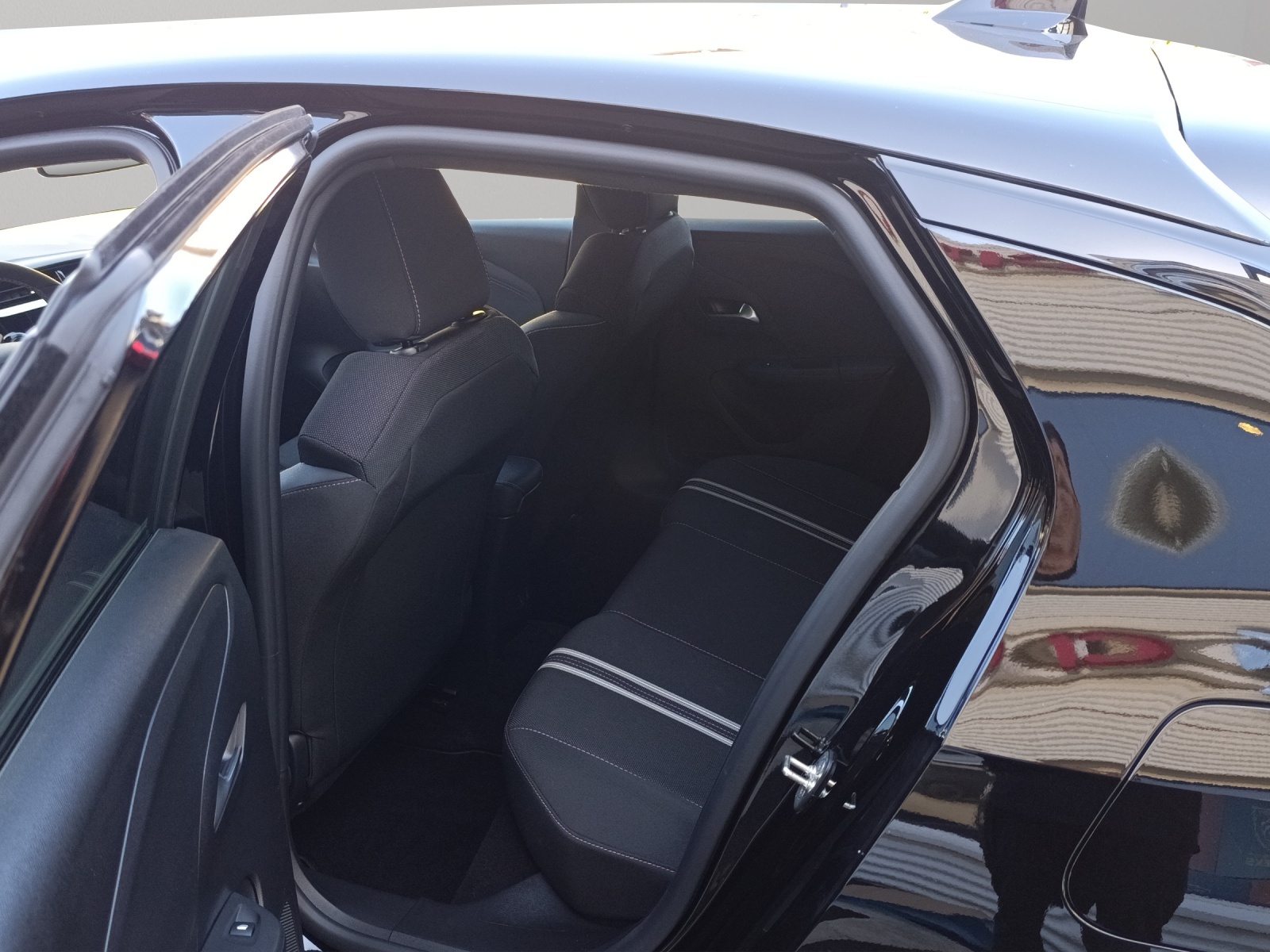 OPEL Corsa 1.2 T Hybrid GS-image-4