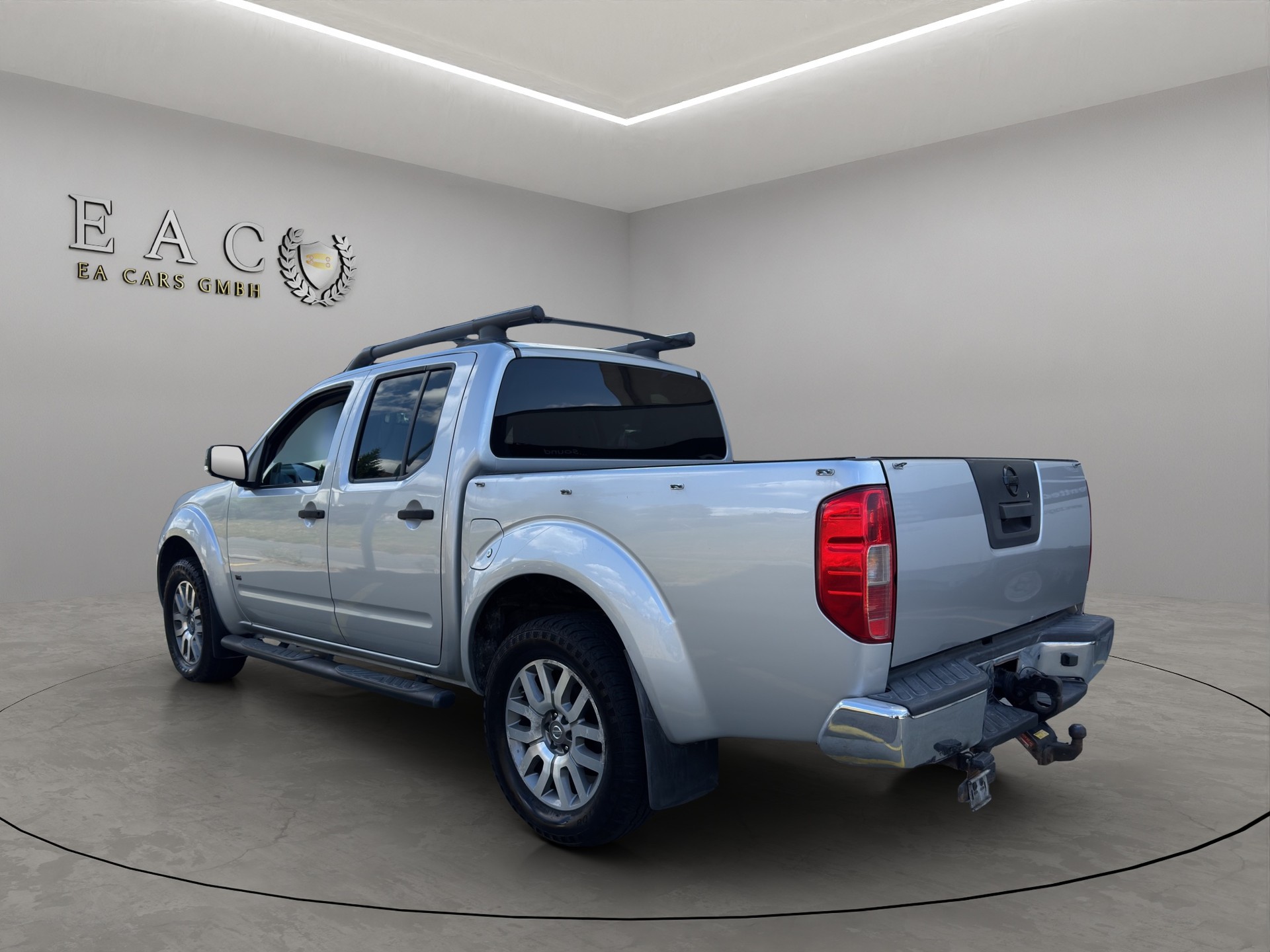 NISSAN Navara V6 Double Cab LE 3.0 dCi 4WD Automat-image-2