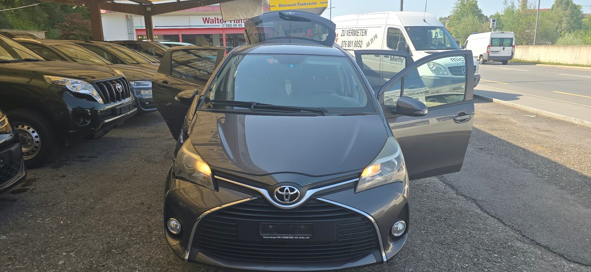 TOYOTA Yaris 1.33 Sol Premium-image-4