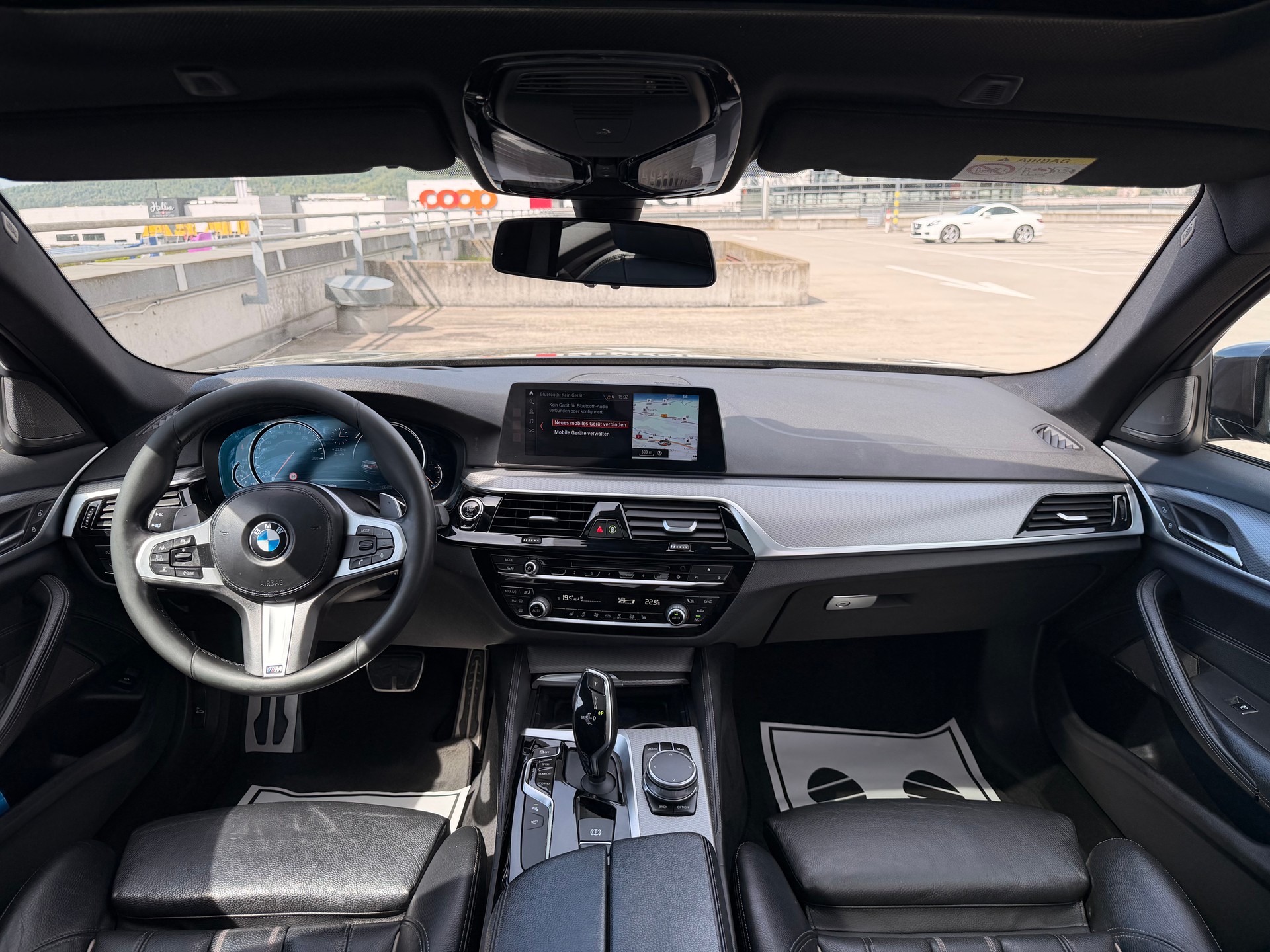 BMW 530d xDrive Steptronic * 21 Zoll Vossen*-image-8