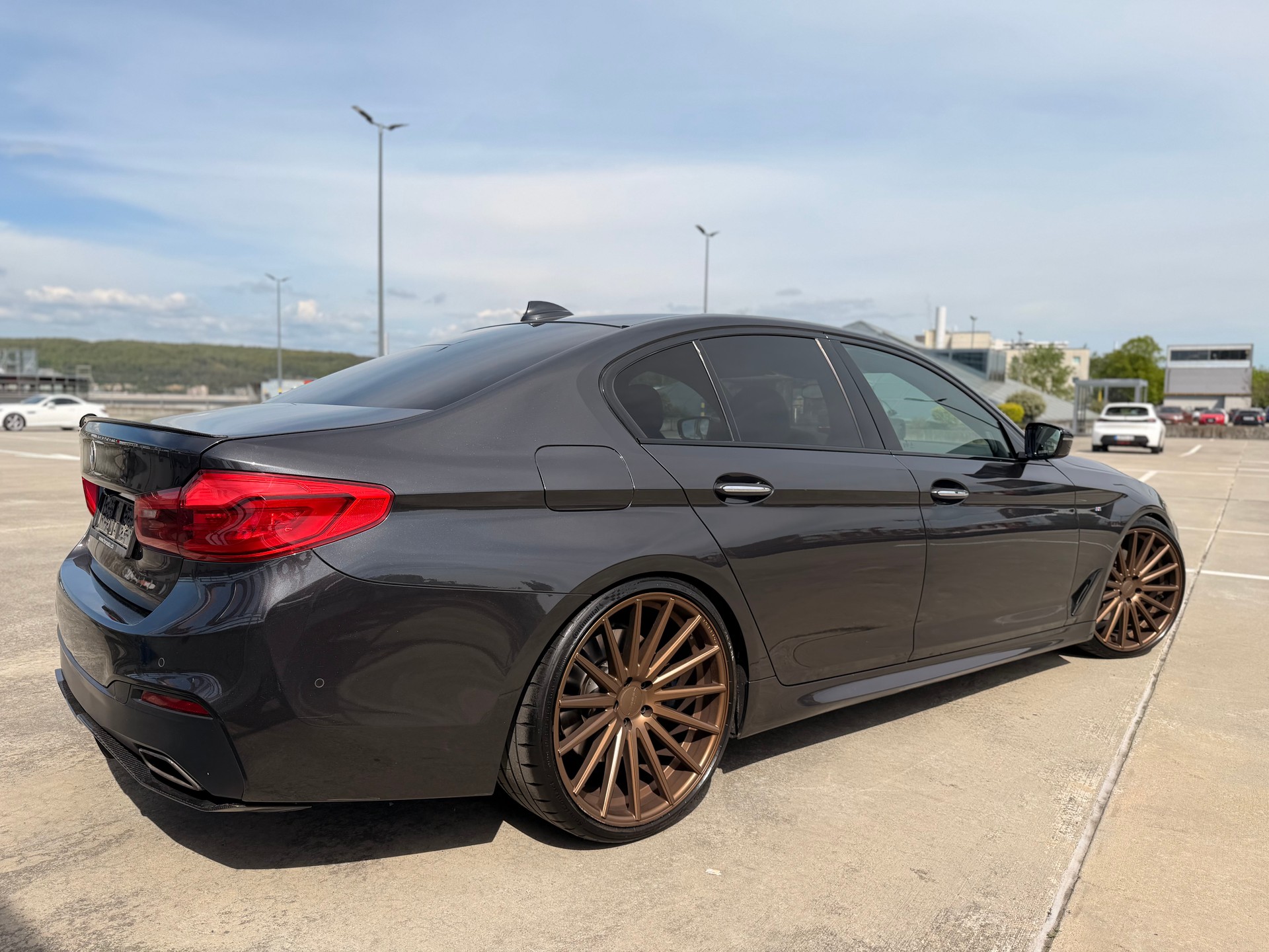 BMW 530d xDrive Steptronic * 21 Zoll Vossen*-image-1