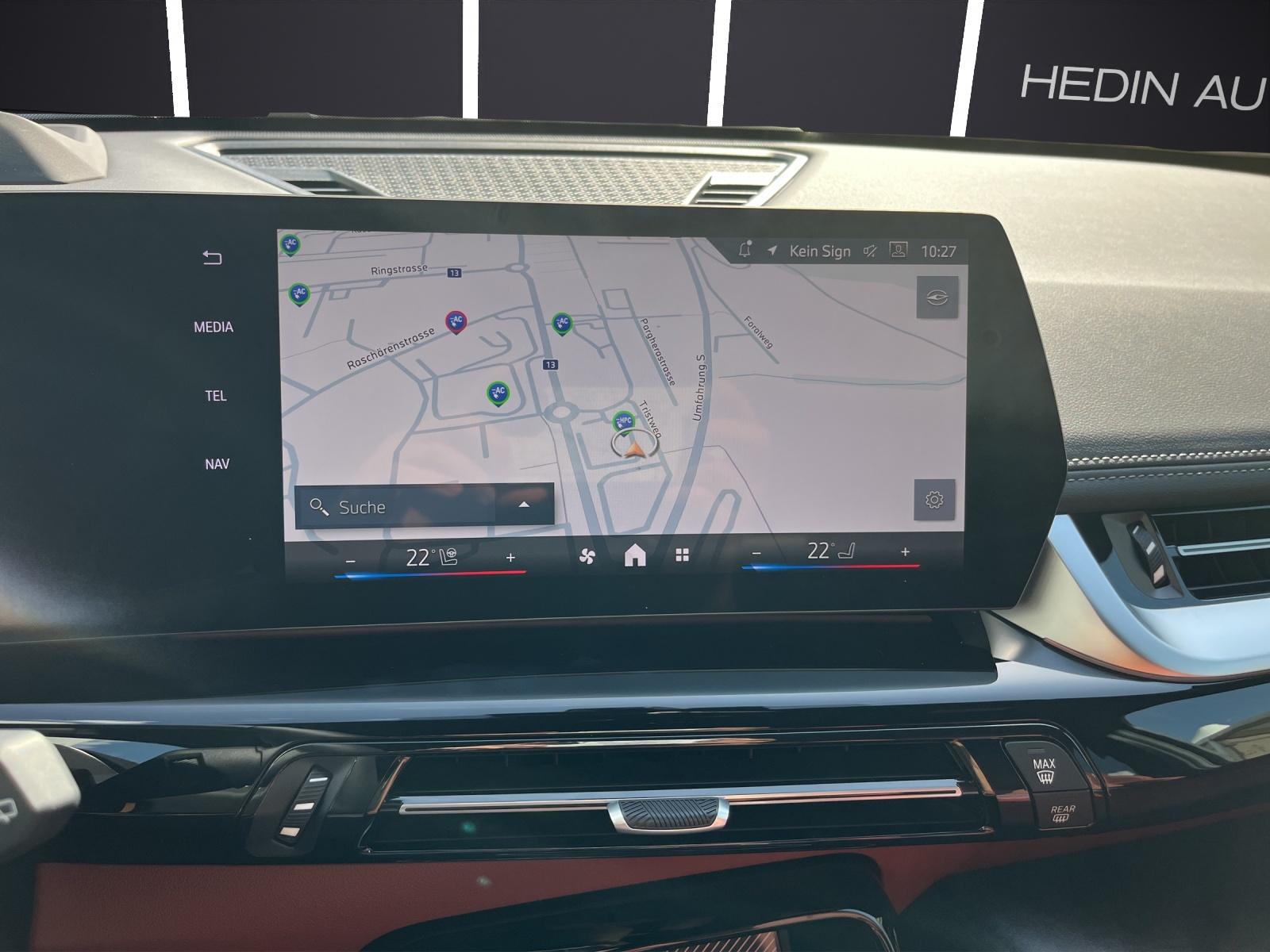 BMW iX1 30 xDrive-image-17