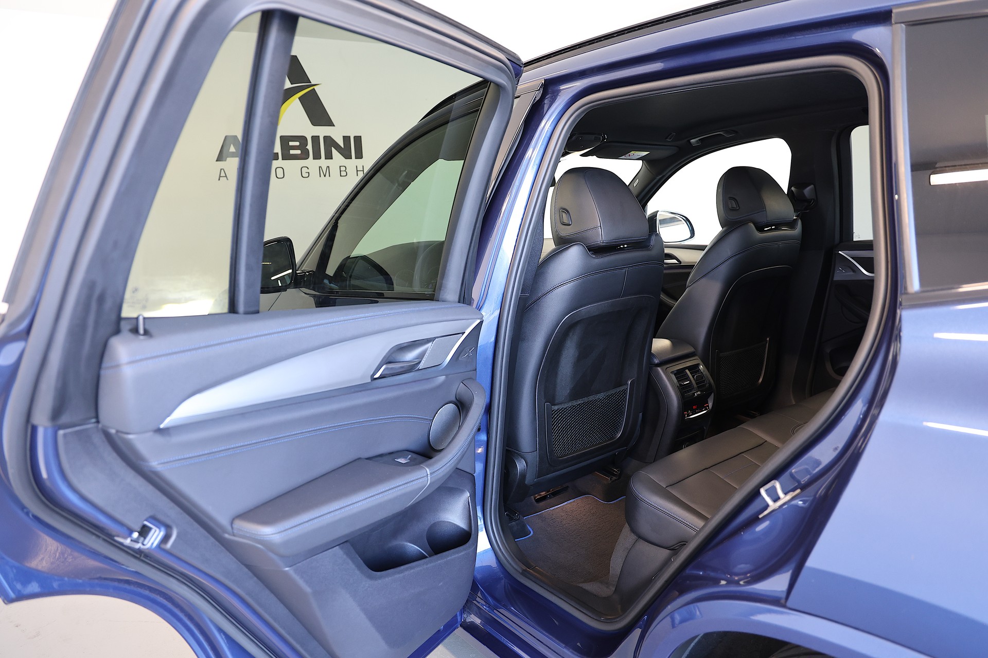 BMW X3 M40i-image-16
