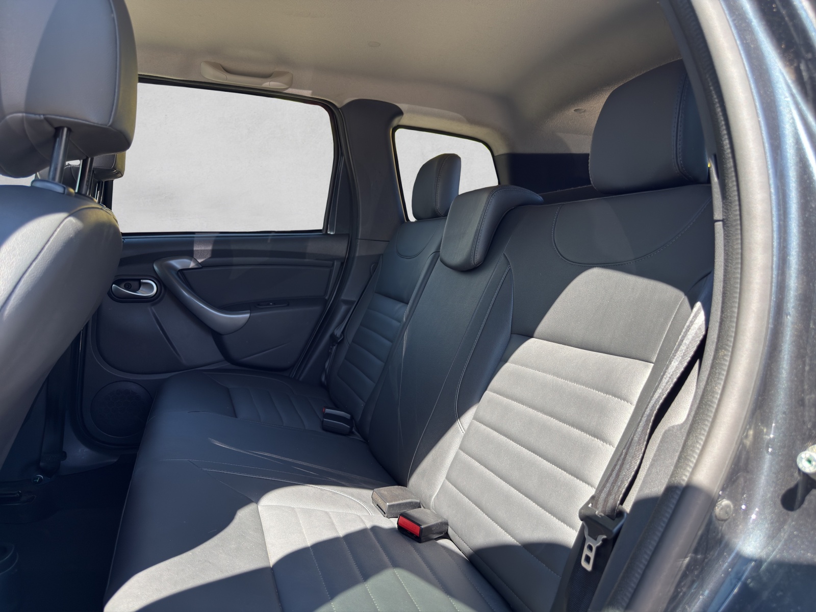 DACIA Duster 1.5 dCi Unlimited 4x4-image-8