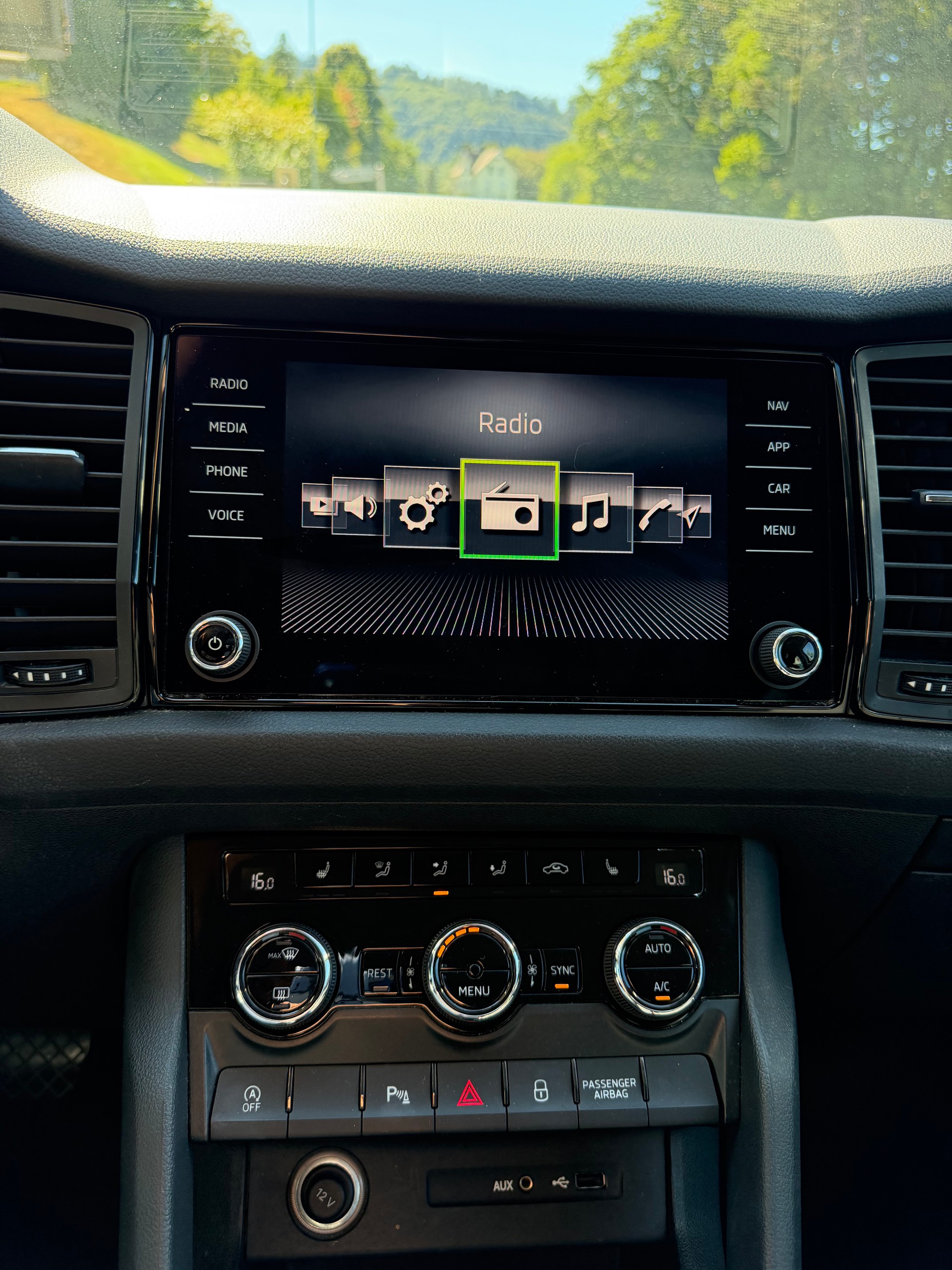 SKODA Kodiaq 1.4 TSI Active DSG 4x4-image-14