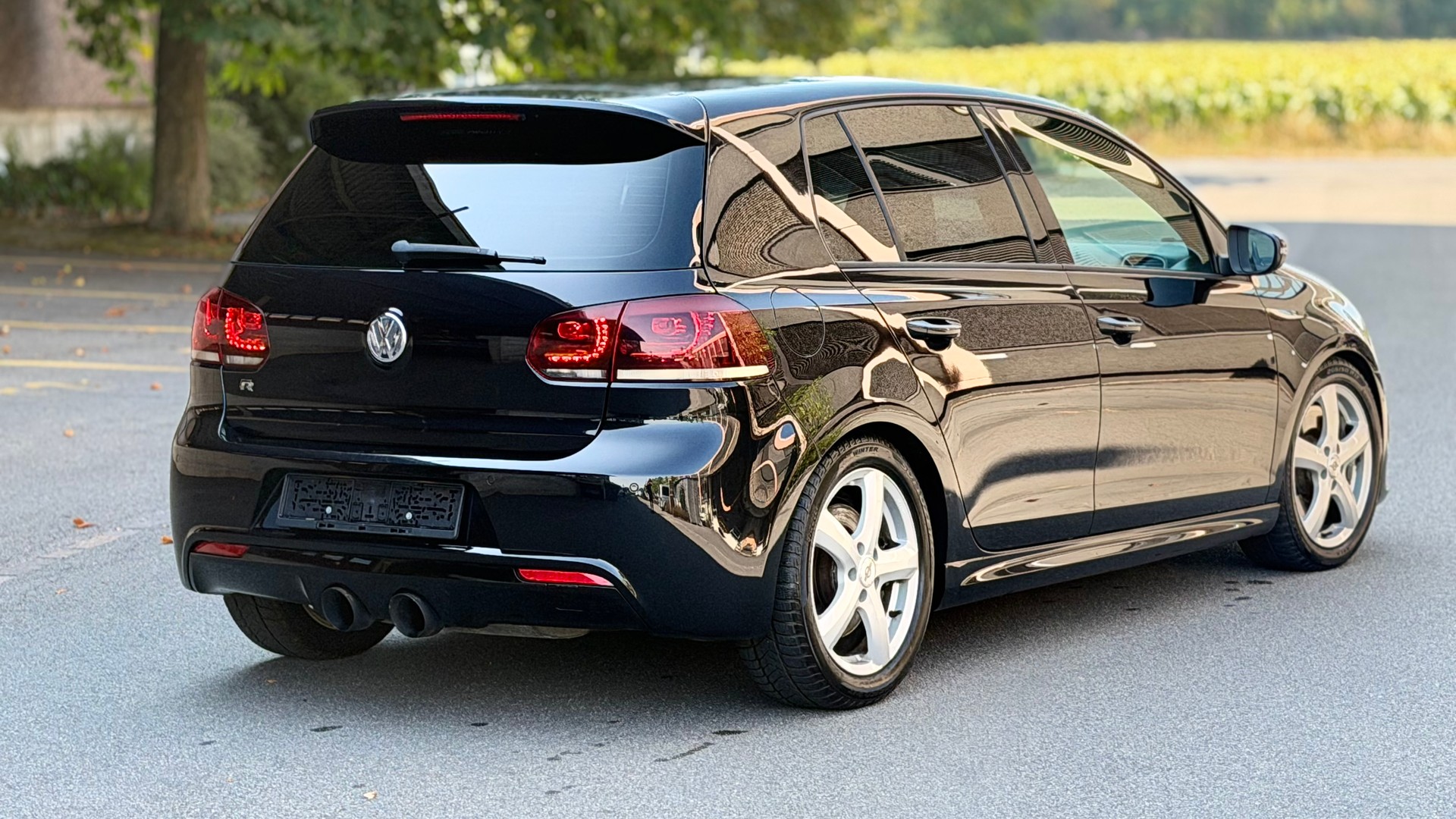 VW Golf 2.0 TSI R Team 4Motion-image-5
