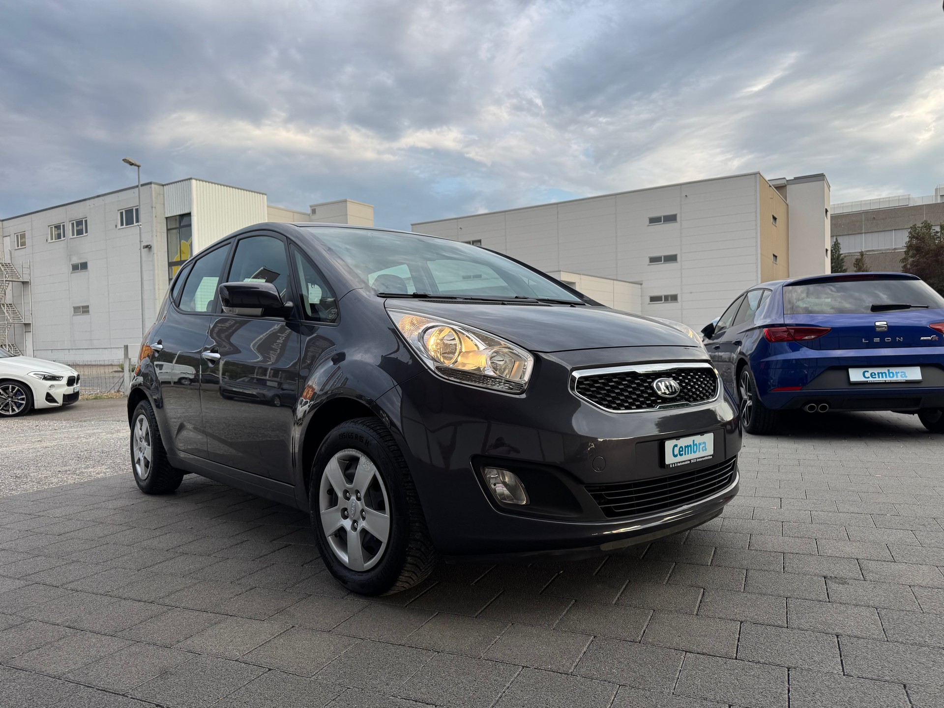 KIA Venga 1.6 CVVT Style Automatic-image-3
