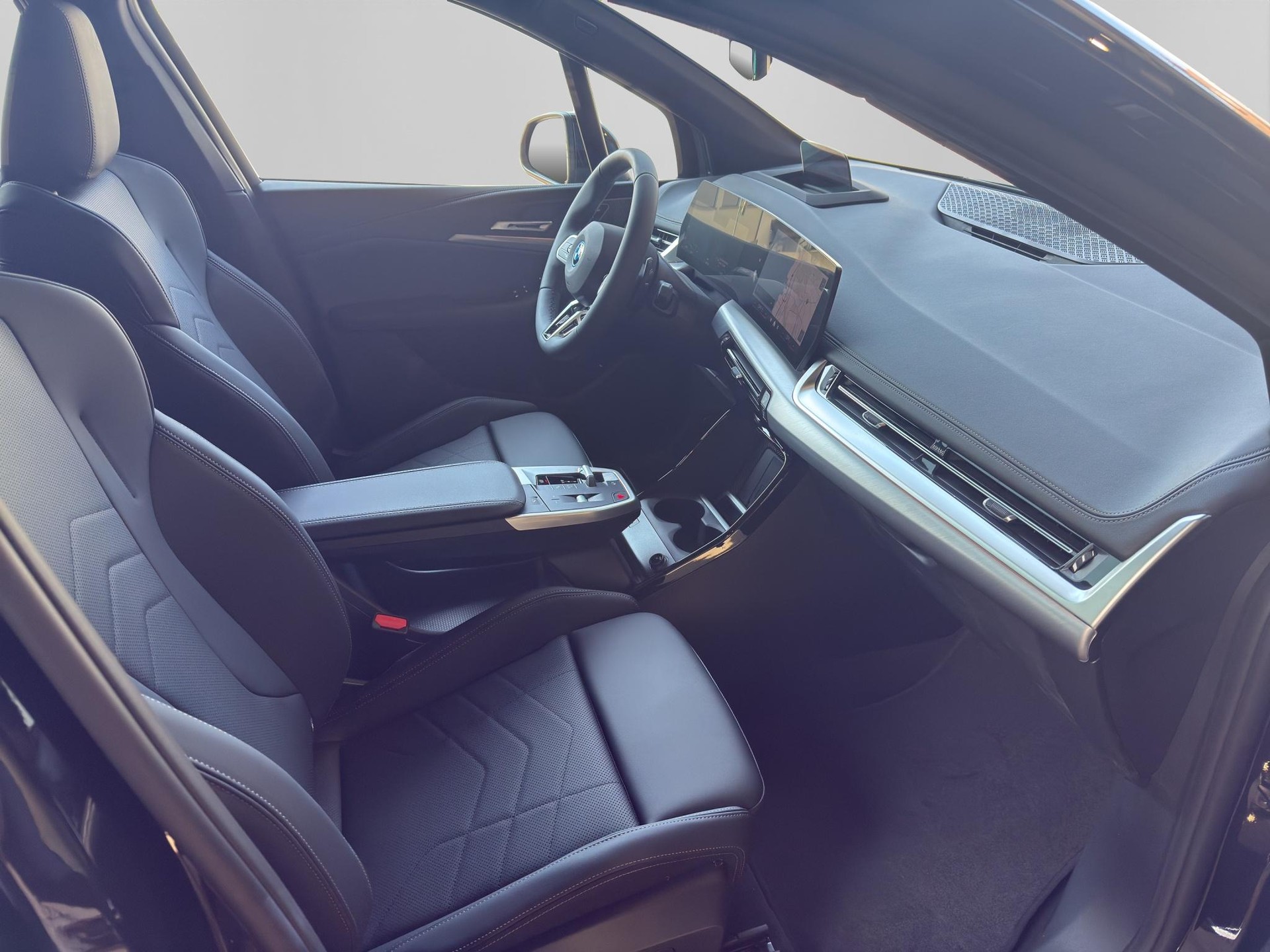 BMW 230e xDrive Active Tourer M Sport Edition-image-17