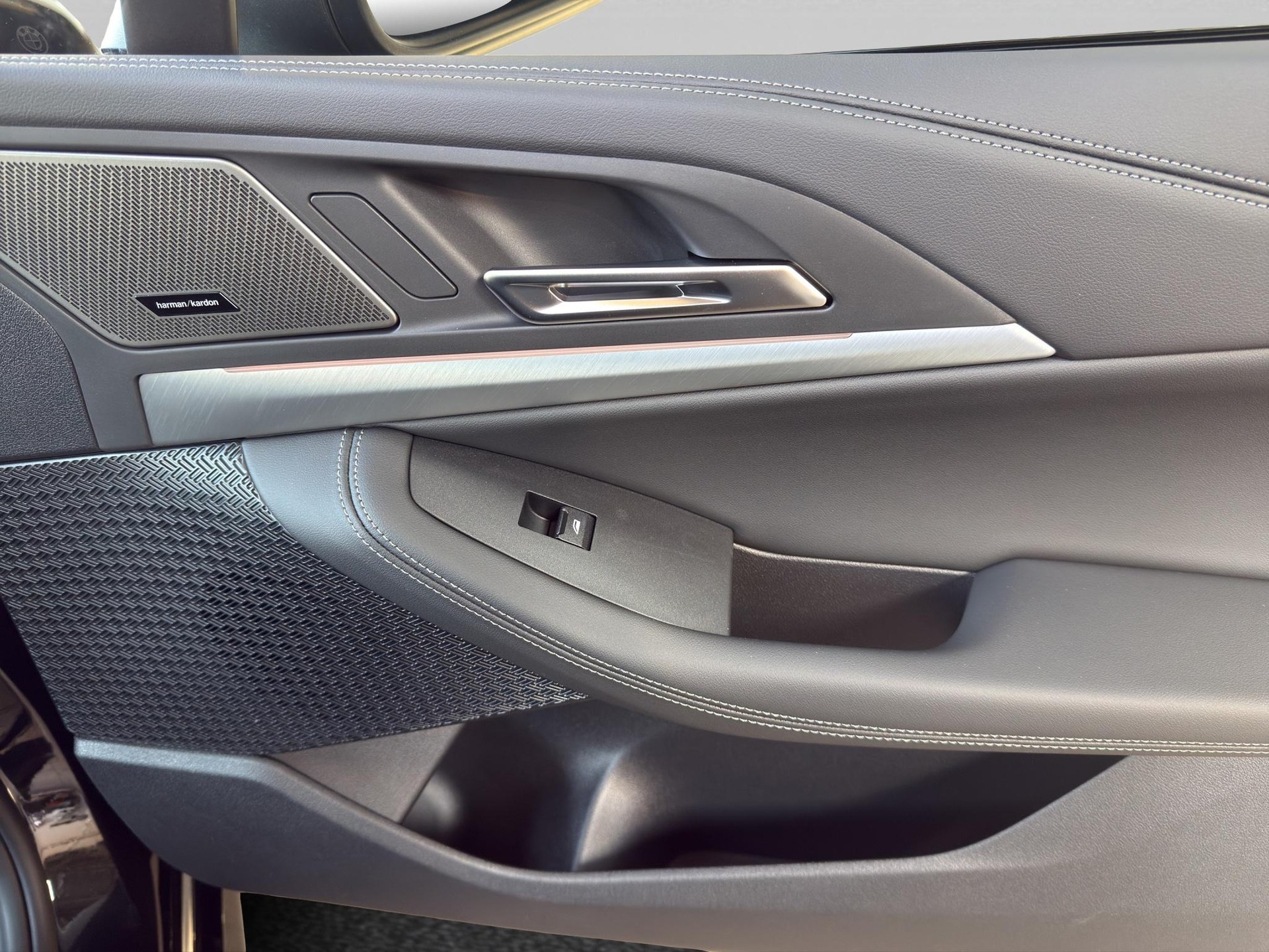 BMW 230e xDrive Active Tourer M Sport Edition-image-18