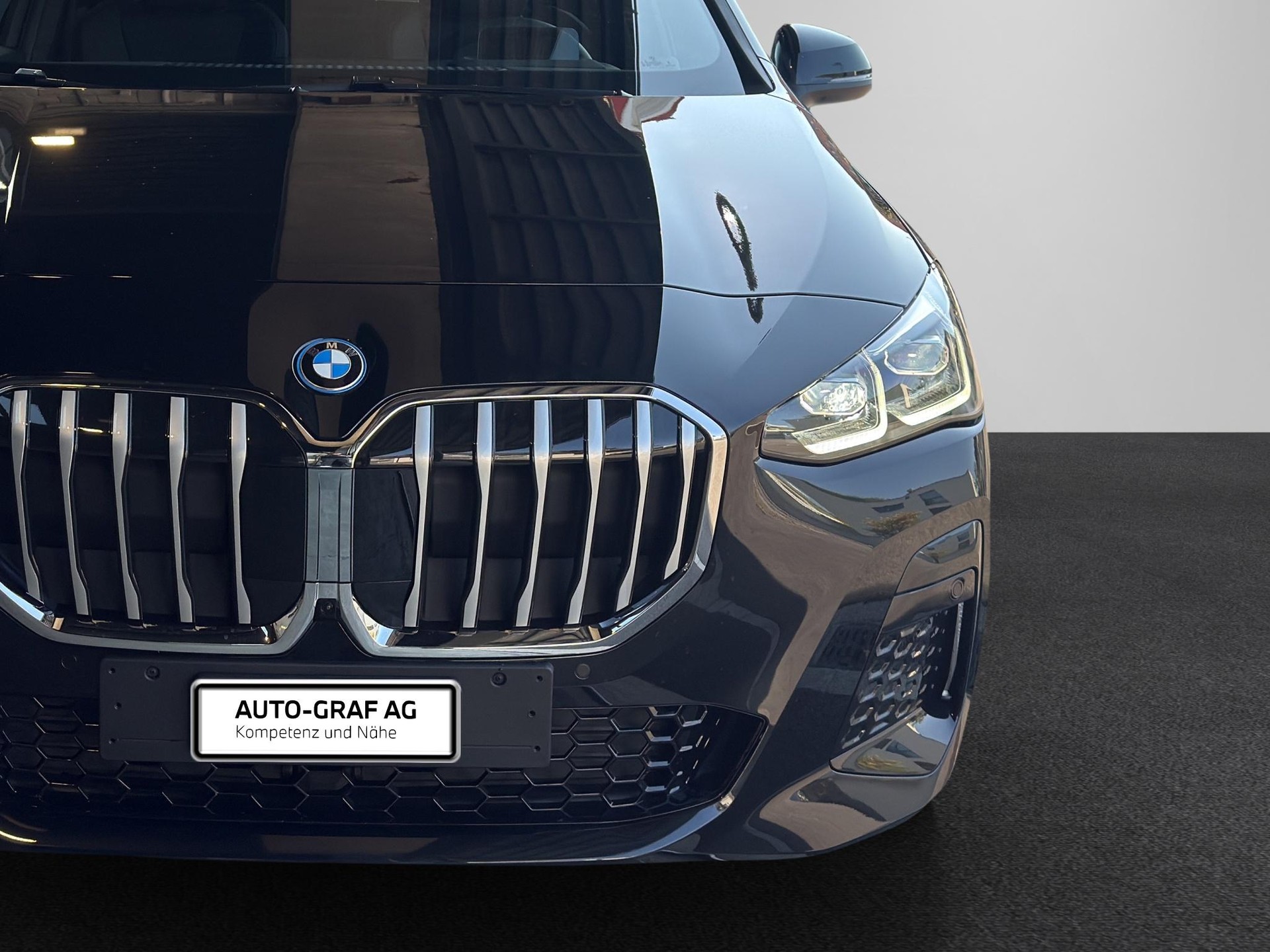 BMW 230e xDrive Active Tourer M Sport Edition-image-8