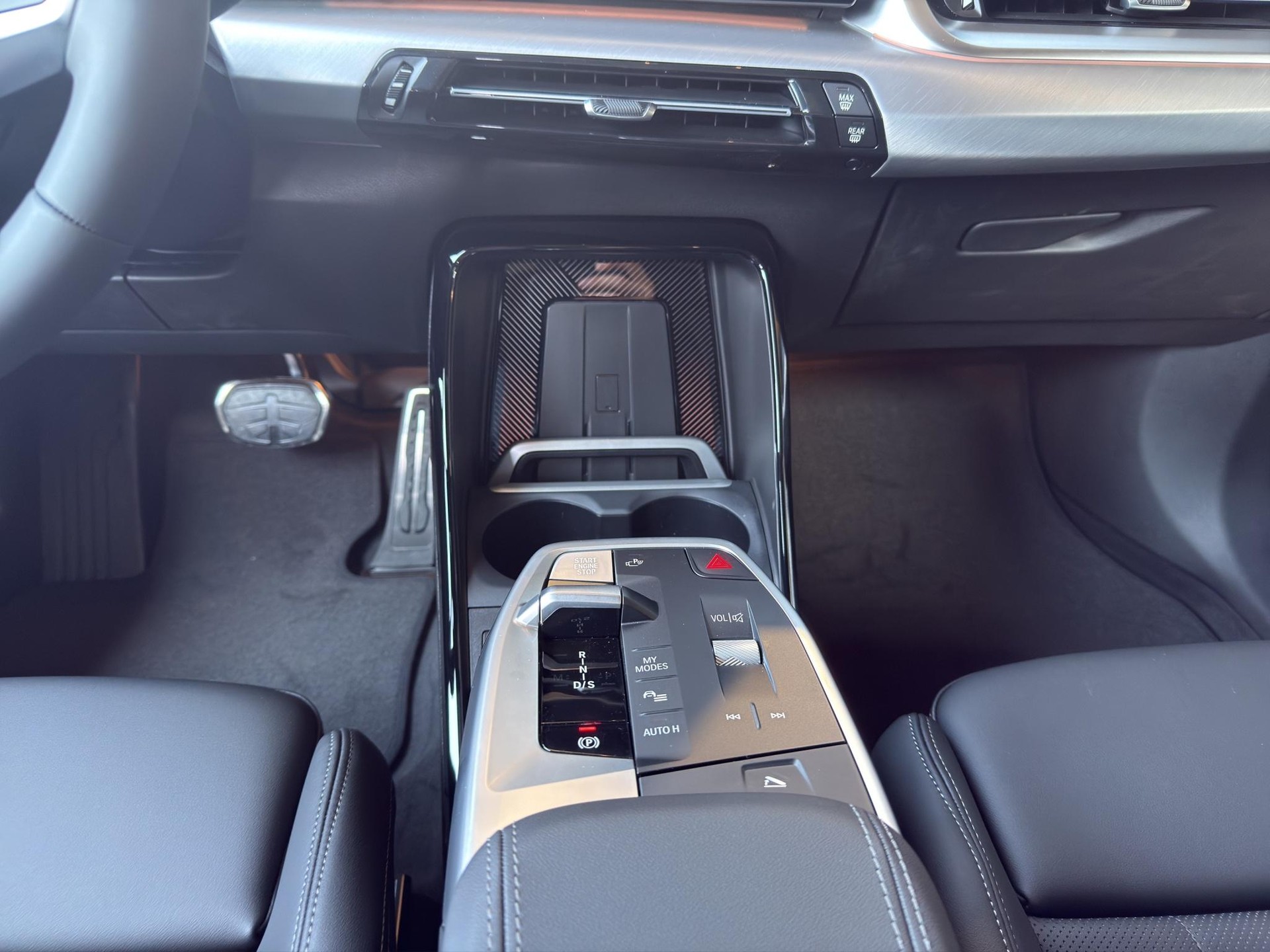BMW 230e xDrive Active Tourer M Sport Edition-image-14