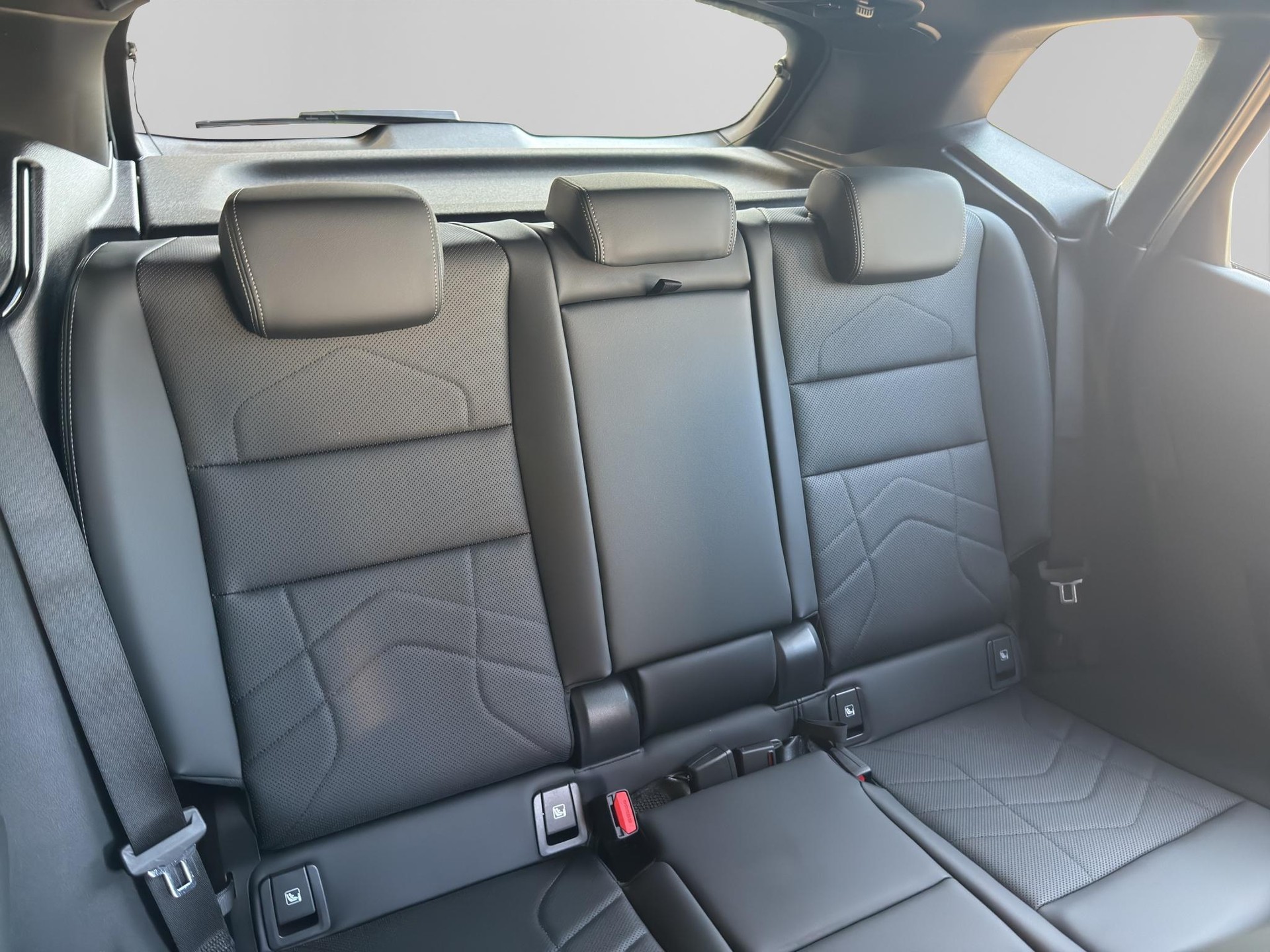 BMW 230e xDrive Active Tourer M Sport Edition-image-19