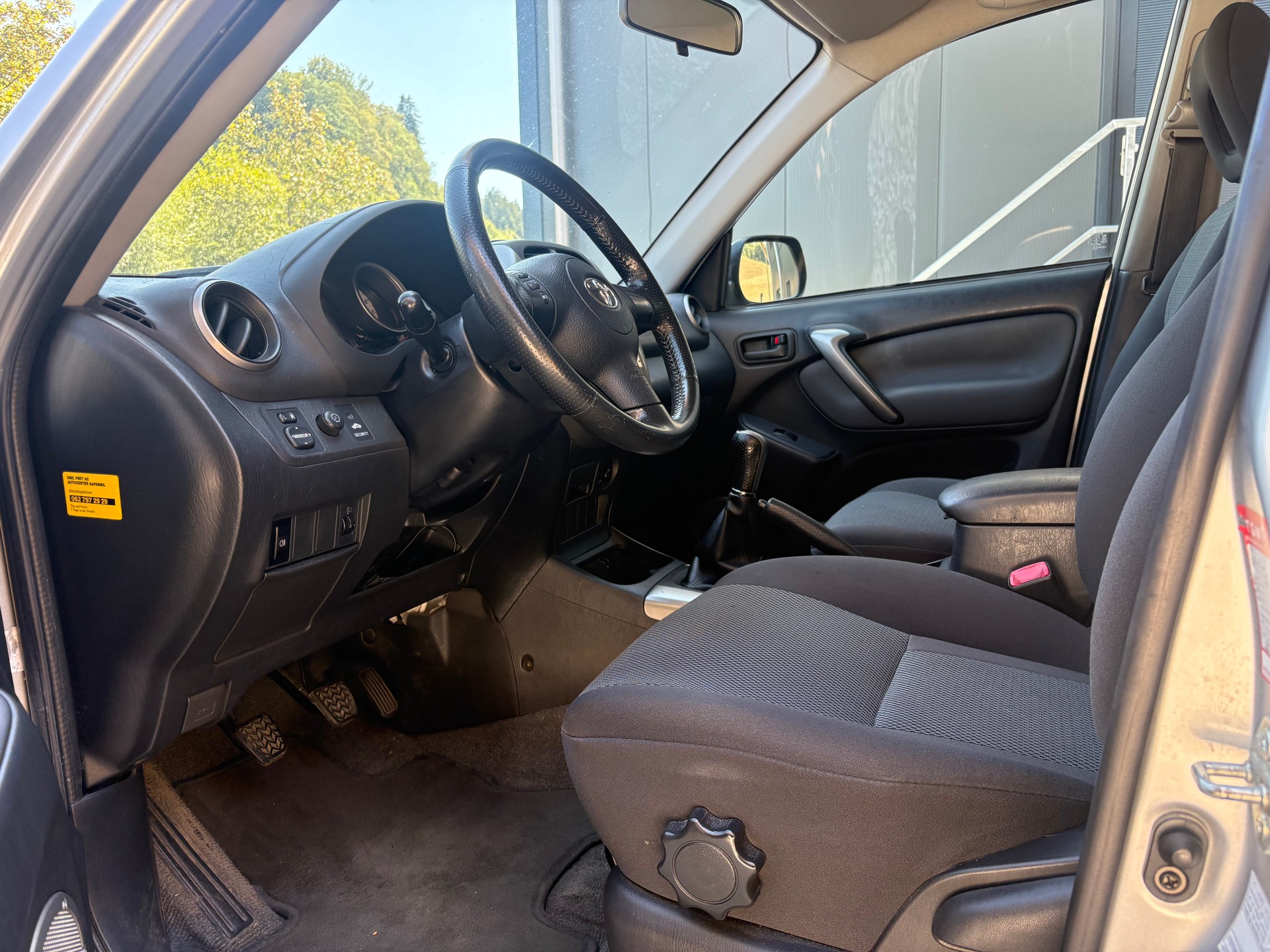 TOYOTA RAV-4 2.0 16V Linea Sol-image-6