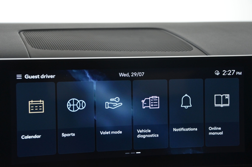 HYUNDAI Santa Fe 1.6 T-GDi PHEV Calligraphy 4WD Automatic-image-15