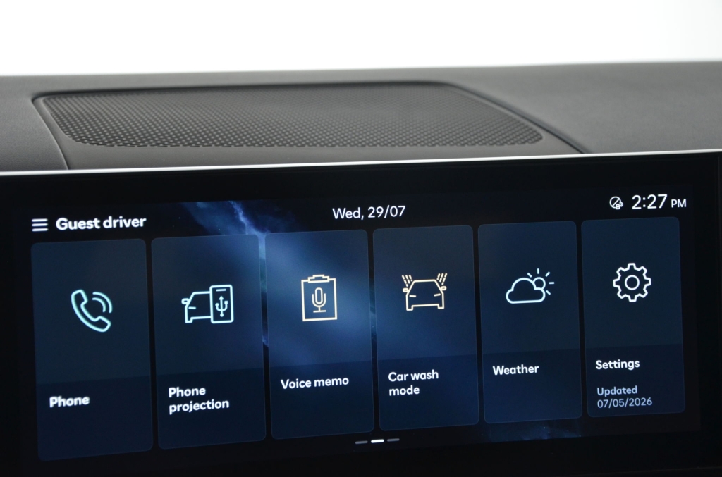 HYUNDAI Santa Fe 1.6 T-GDi PHEV Calligraphy 4WD Automatic-image-14