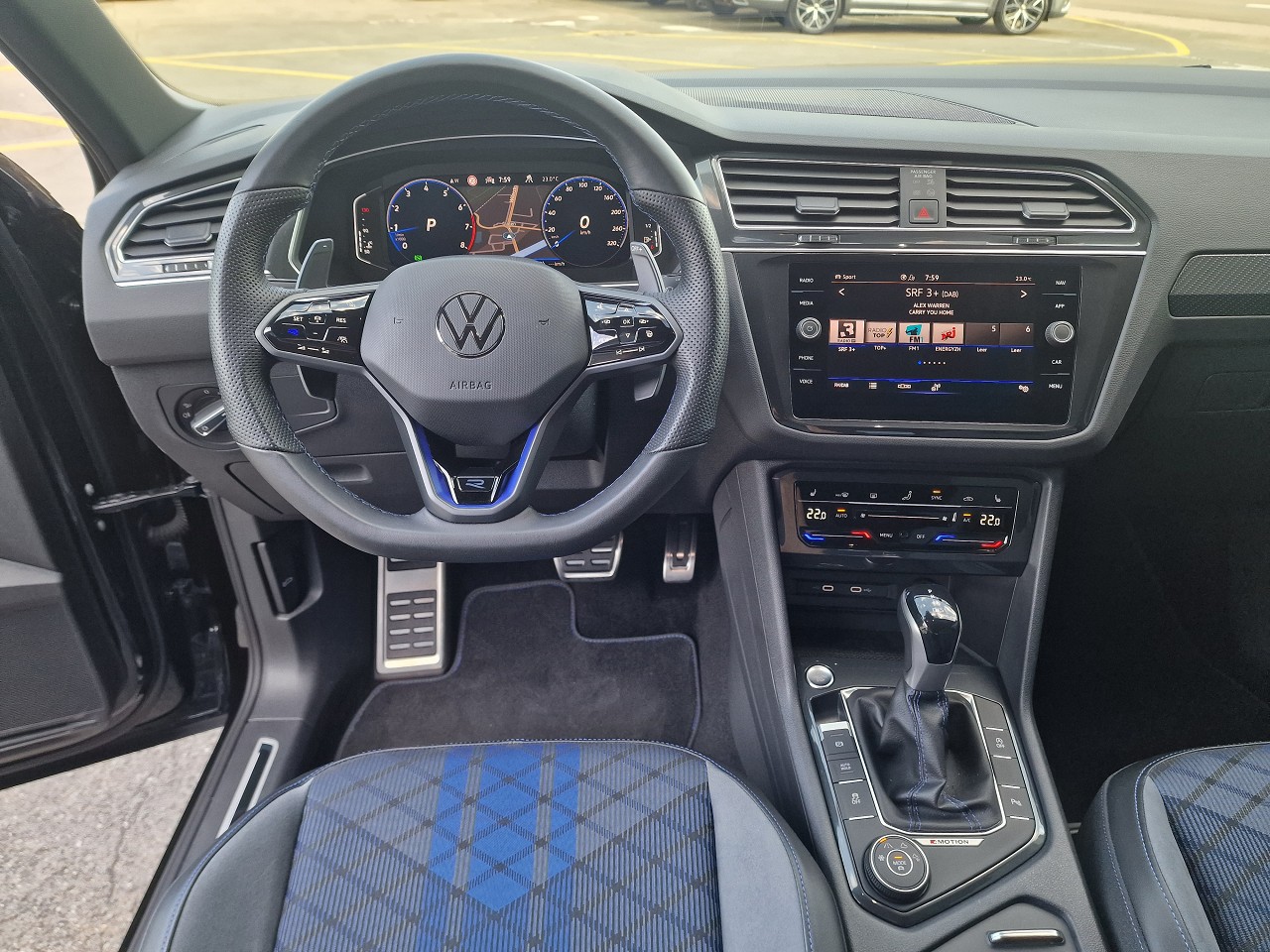 VW Tiguan 2.0TSI R 4Motion DSG-image-13