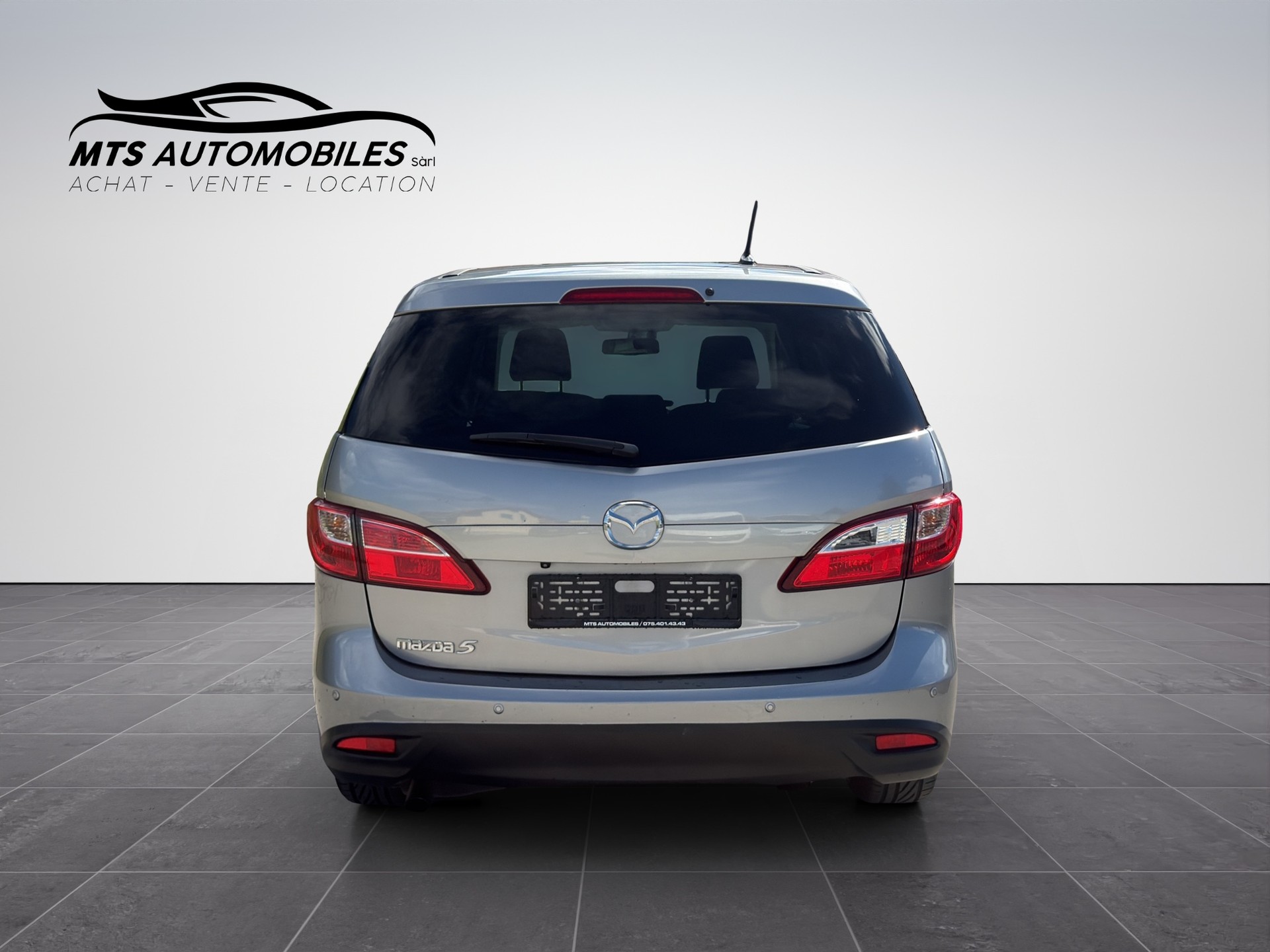 MAZDA 5 2.0 16V Voila ma Suisse Edition+-image-4