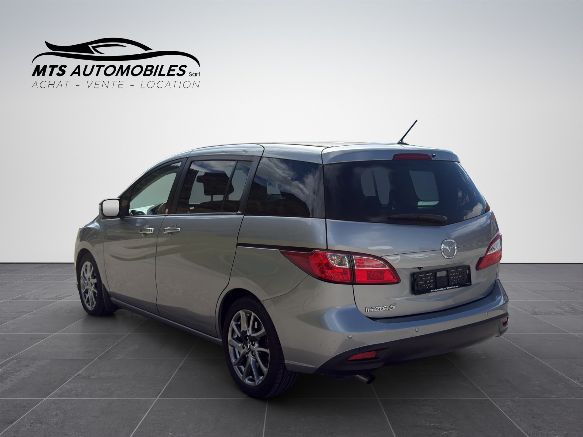 MAZDA 5 2.0 16V Voila ma Suisse Edition+-image-3