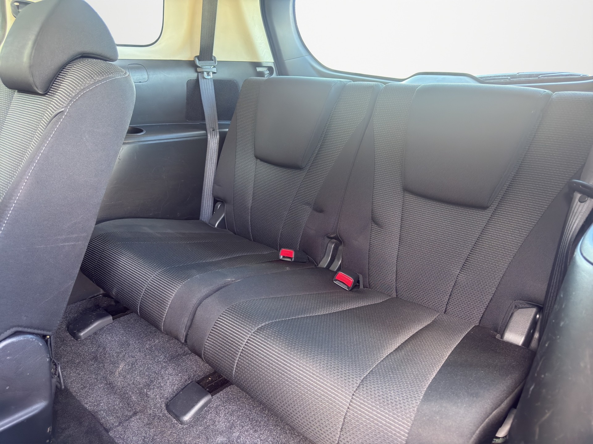 MAZDA 5 2.0 16V Voila ma Suisse Edition+-image-10