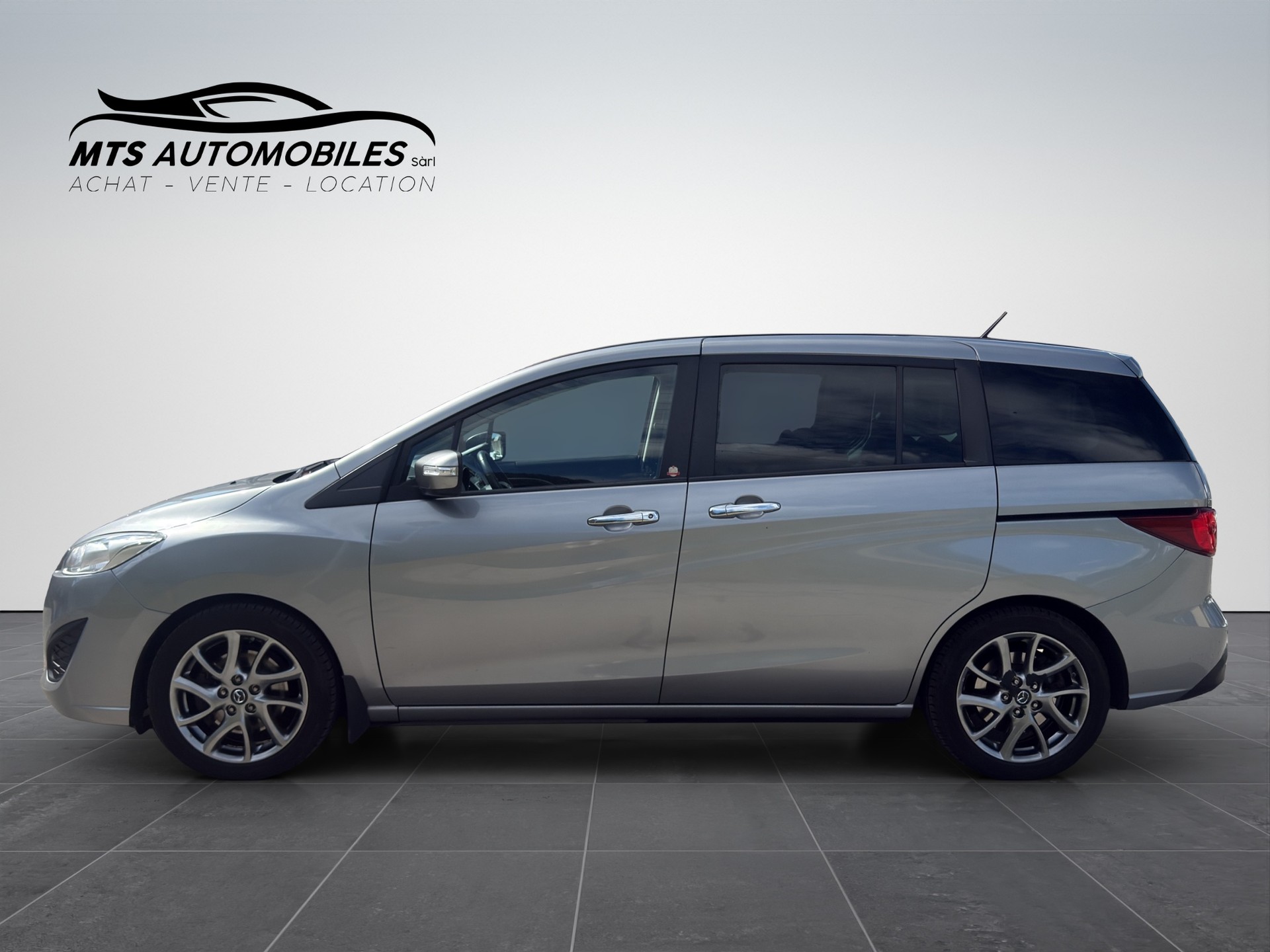MAZDA 5 2.0 16V Voila ma Suisse Edition+-image-2