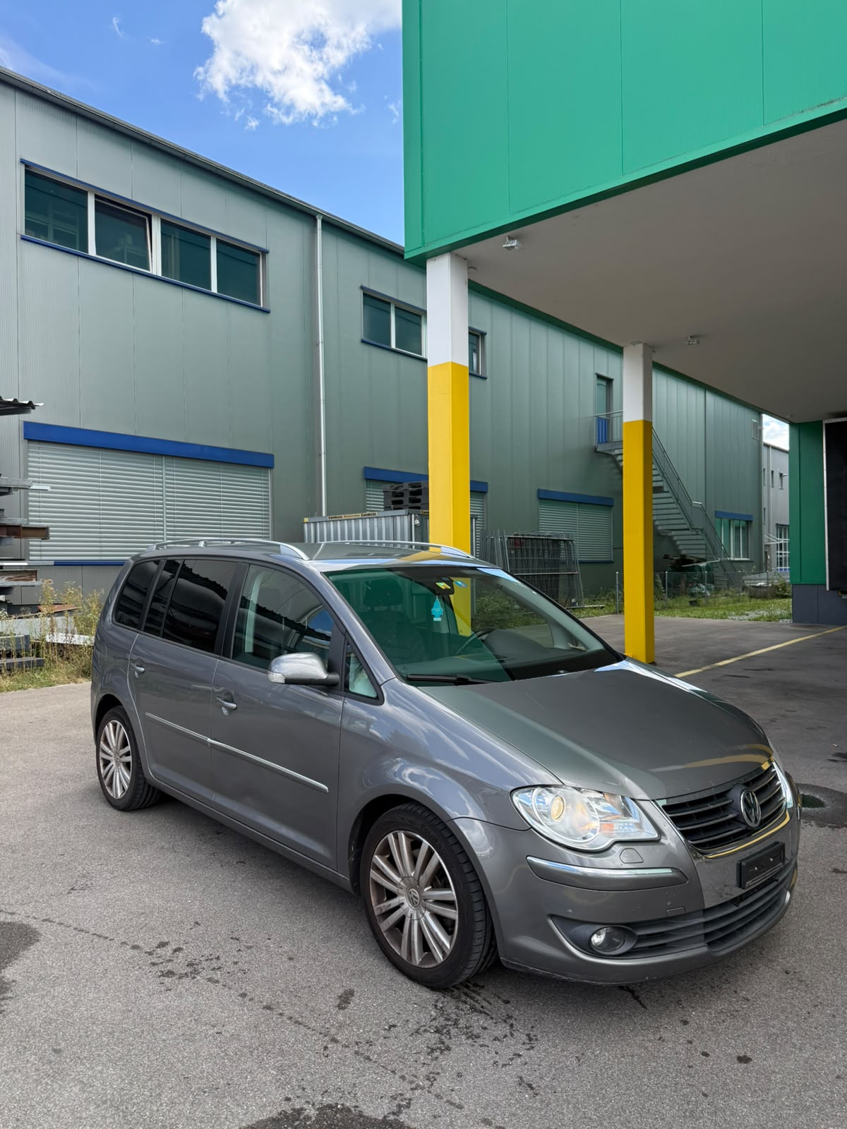 VW Touran 1.4 TSI Highline DSG-image-0