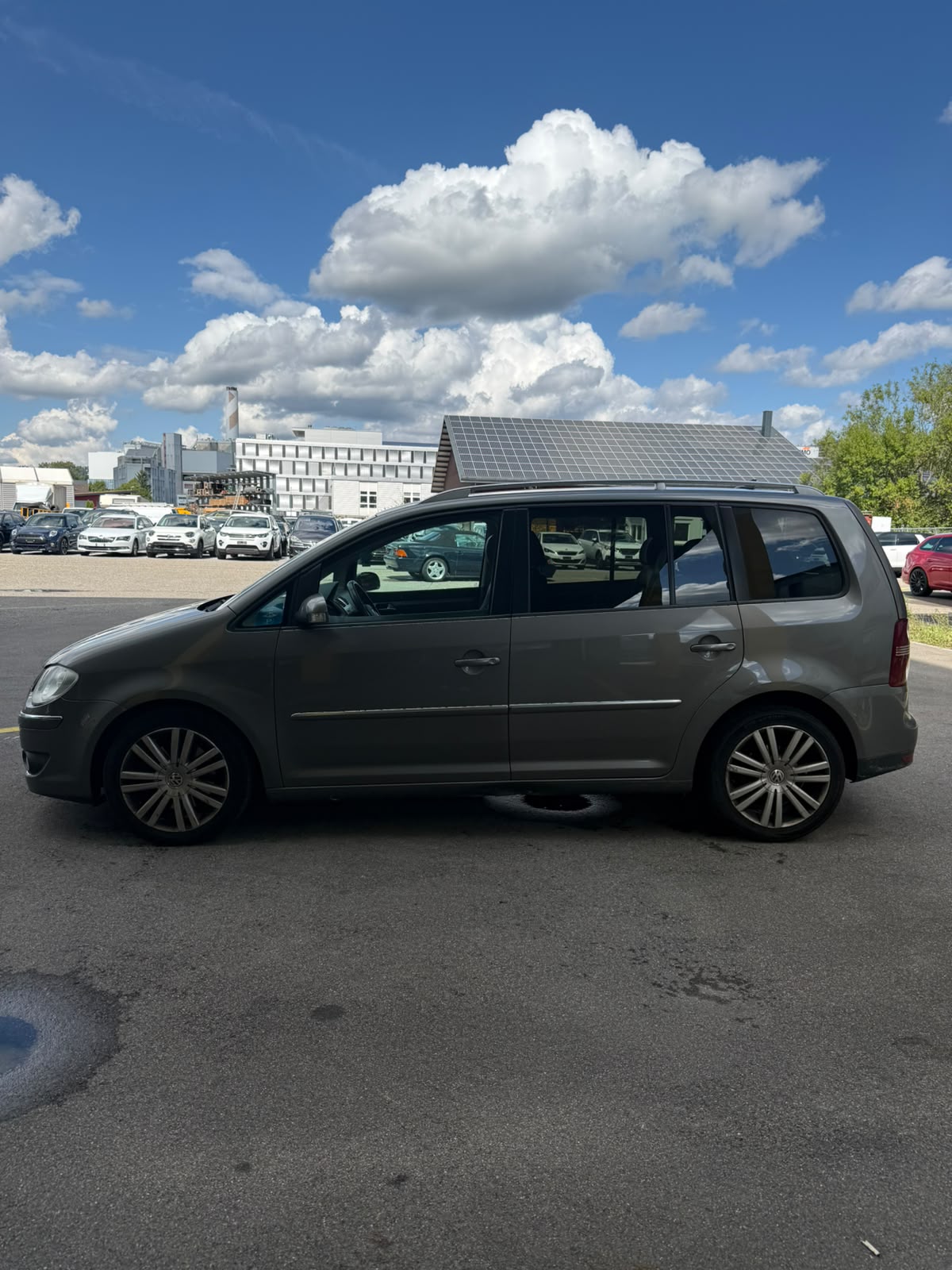 VW Touran 1.4 TSI Highline DSG-image-3