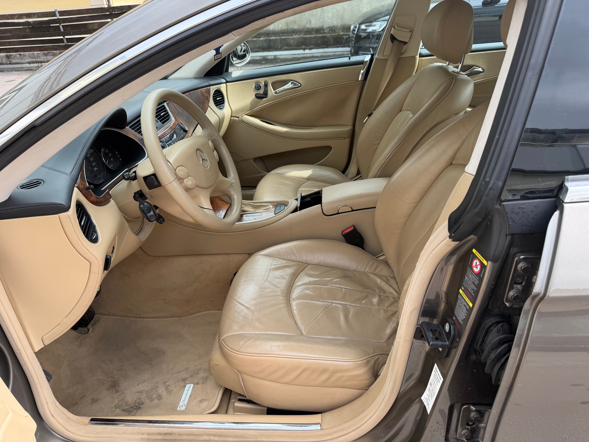 MERCEDES-BENZ CLS 350 7G-Tronic-image-12