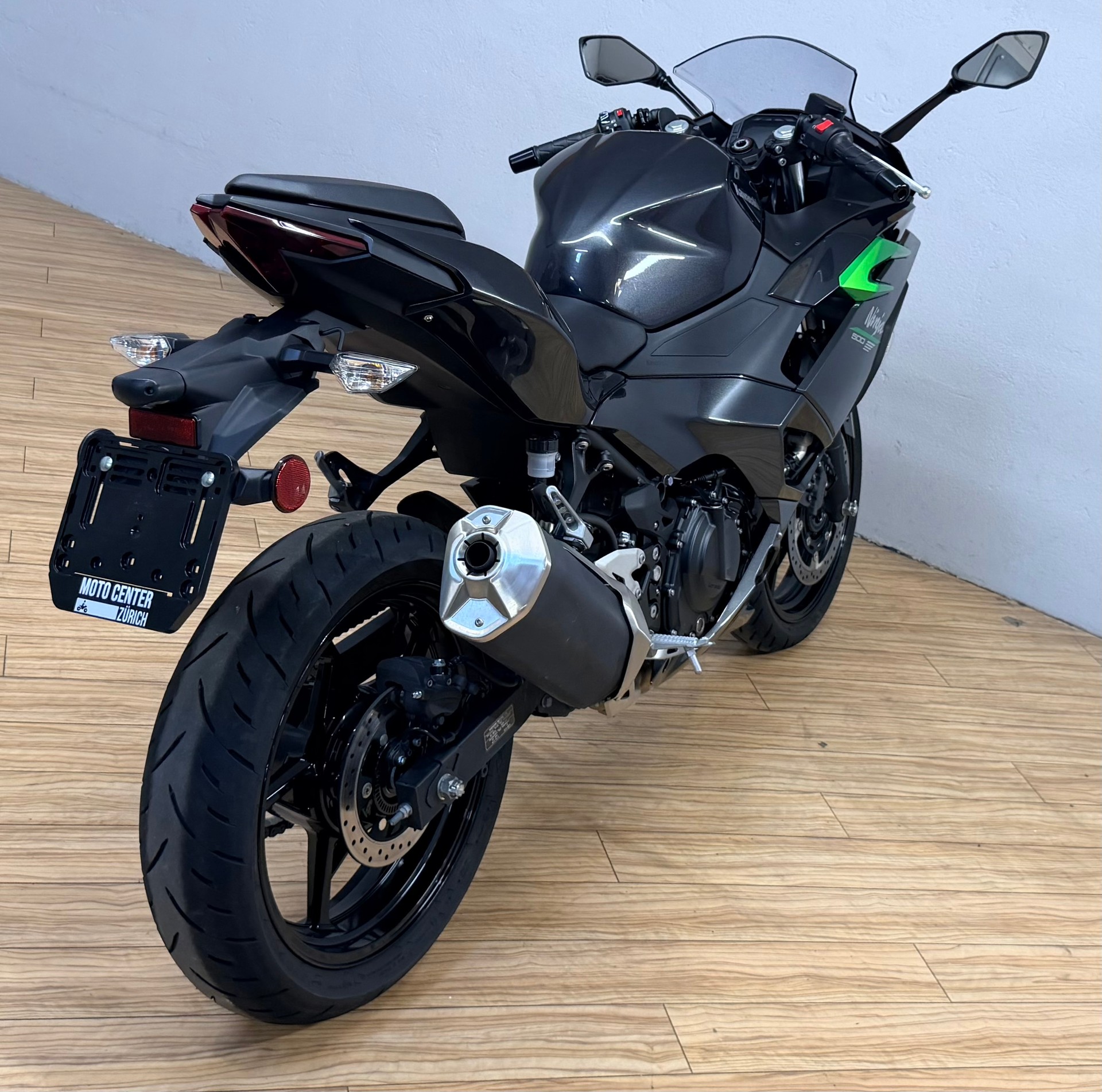 KAWASAKI Ninja 500-showroom-element-2