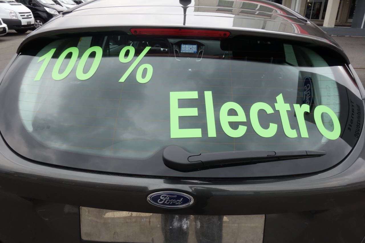 FORD Focus Electric-image-24