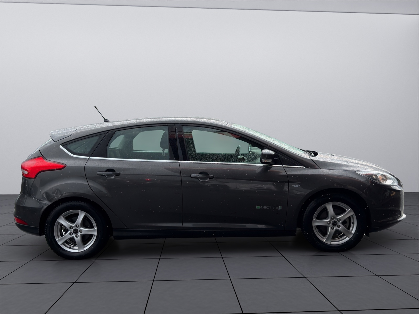 FORD Focus Electric-image-3