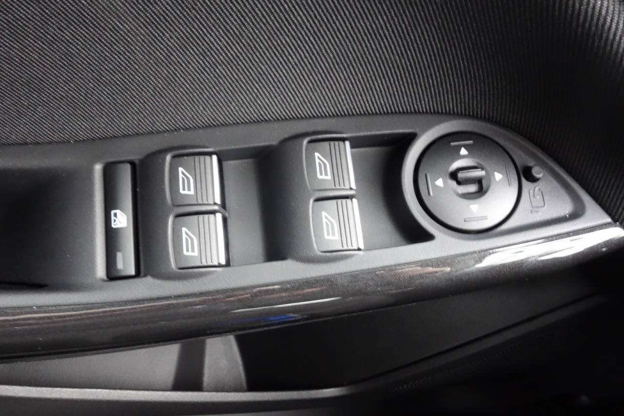 FORD Focus Electric-image-19