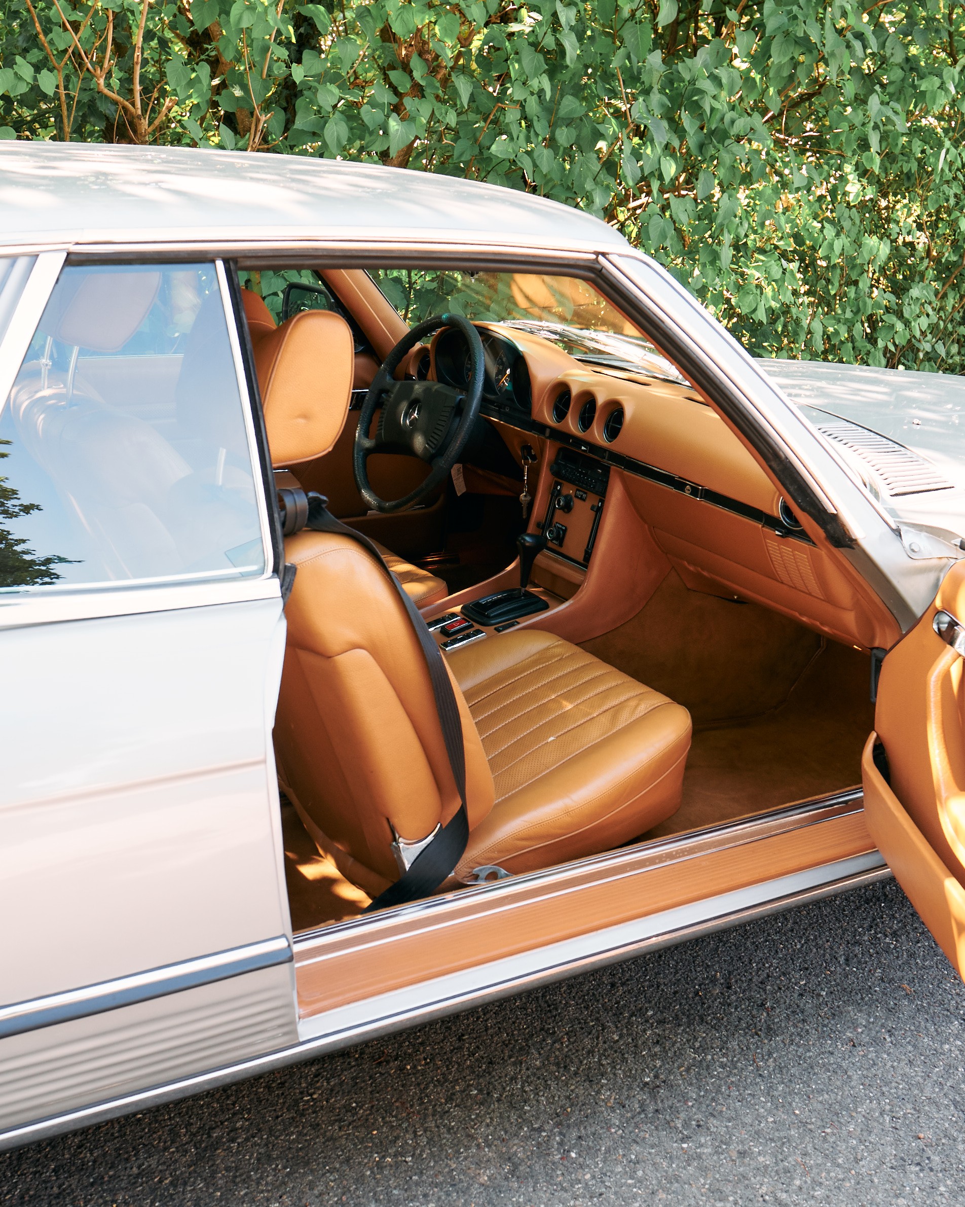 MERCEDES-BENZ SLC 350-image-10