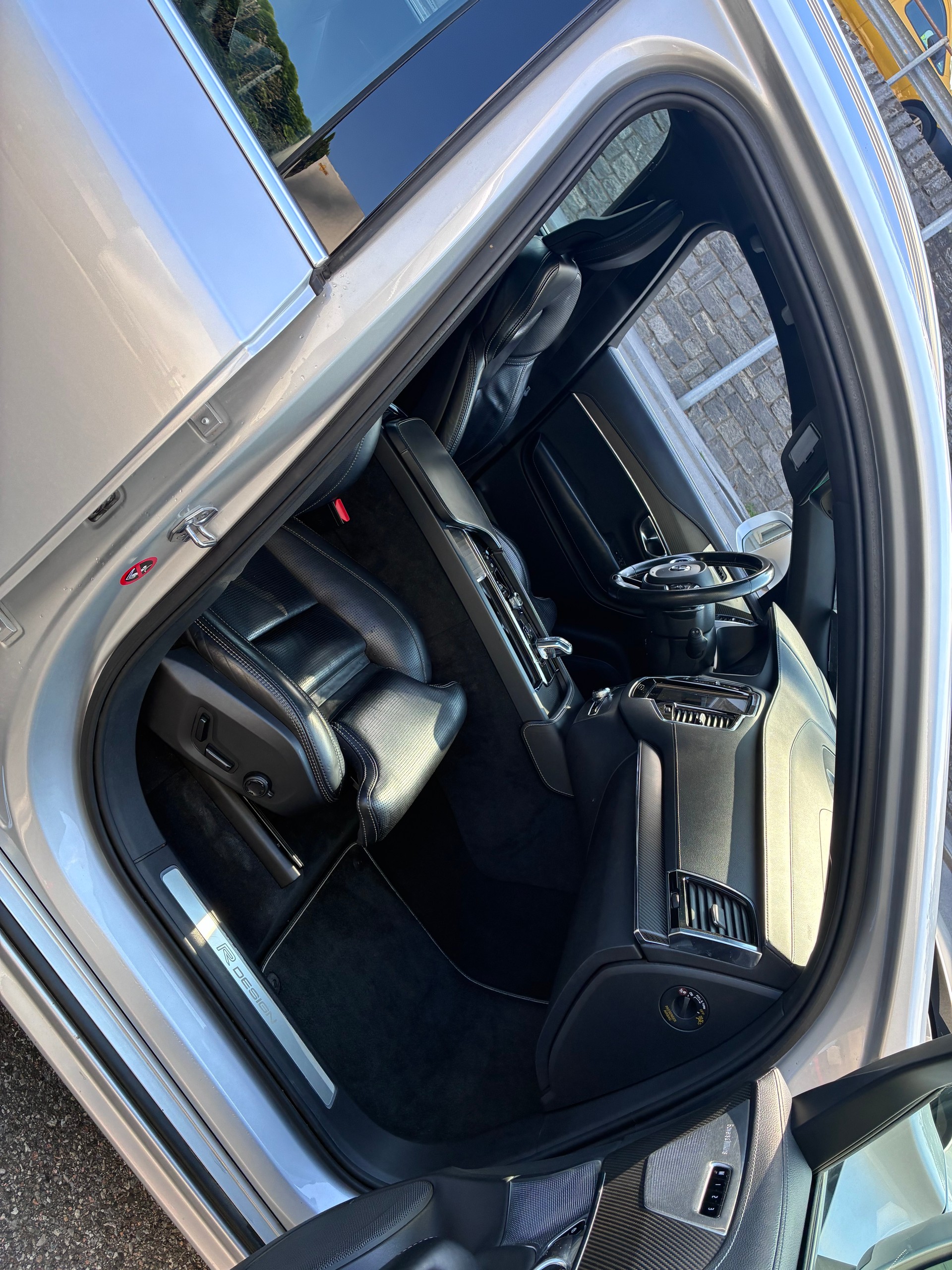 VOLVO XC90 T8 AWD R-Design Geartronic-image-5