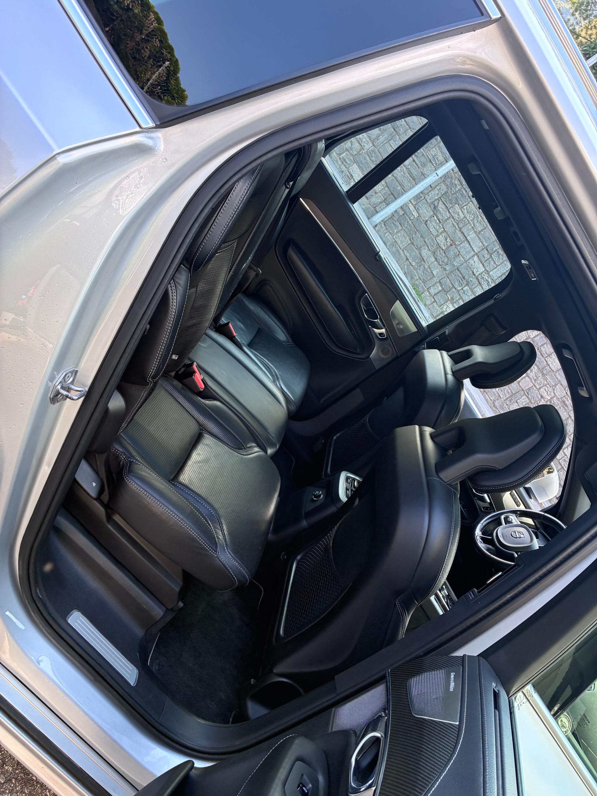 VOLVO XC90 T8 AWD R-Design Geartronic-image-4