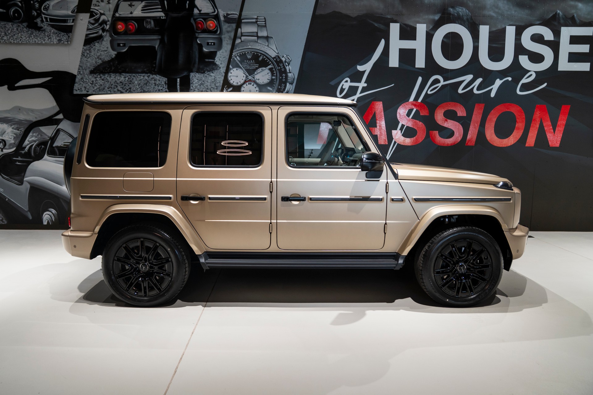 MERCEDES-BENZ G 450d 9G-Tronic-image-2