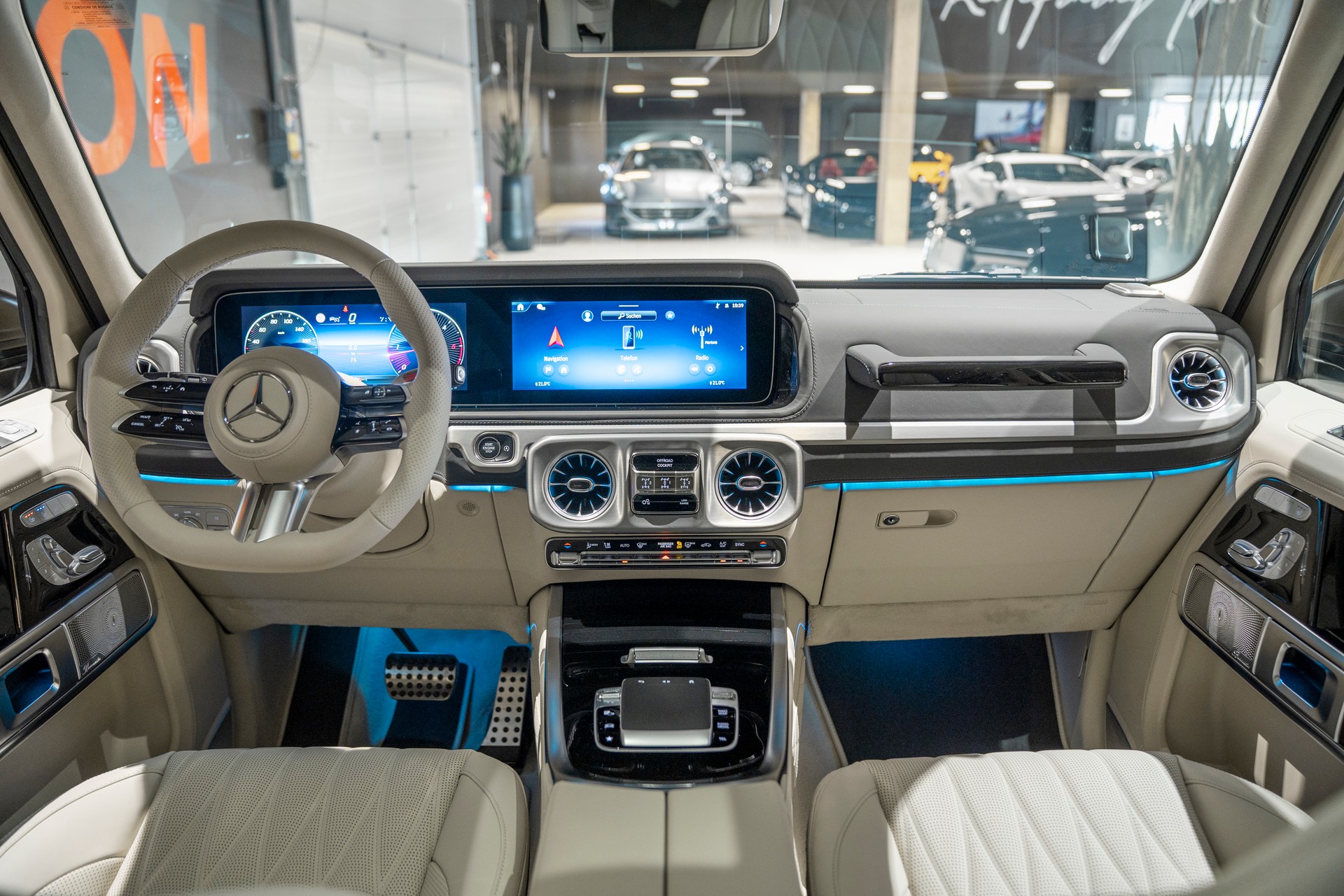 MERCEDES-BENZ G 450d 9G-Tronic-image-10