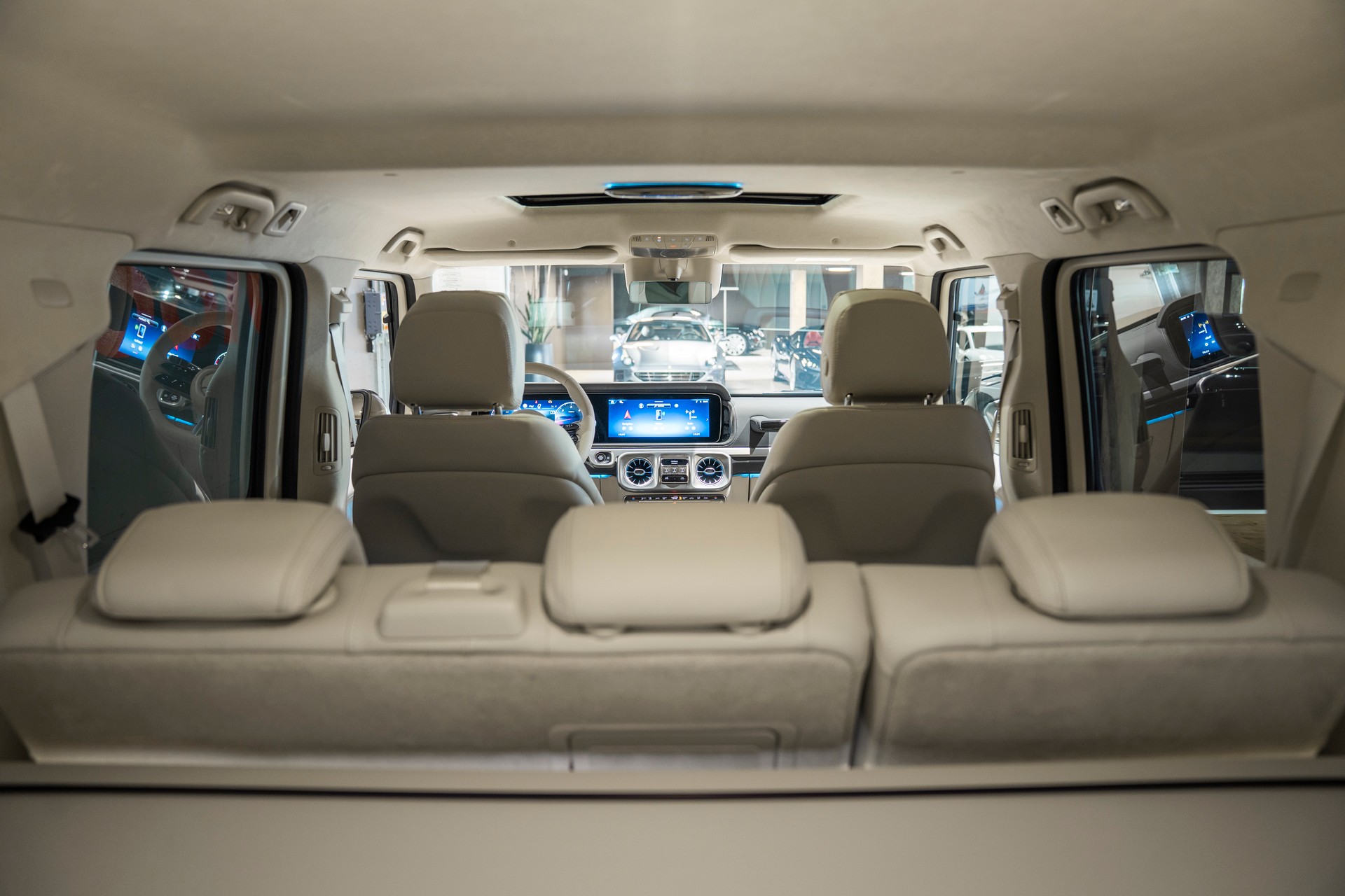 MERCEDES-BENZ G 450d 9G-Tronic-image-15