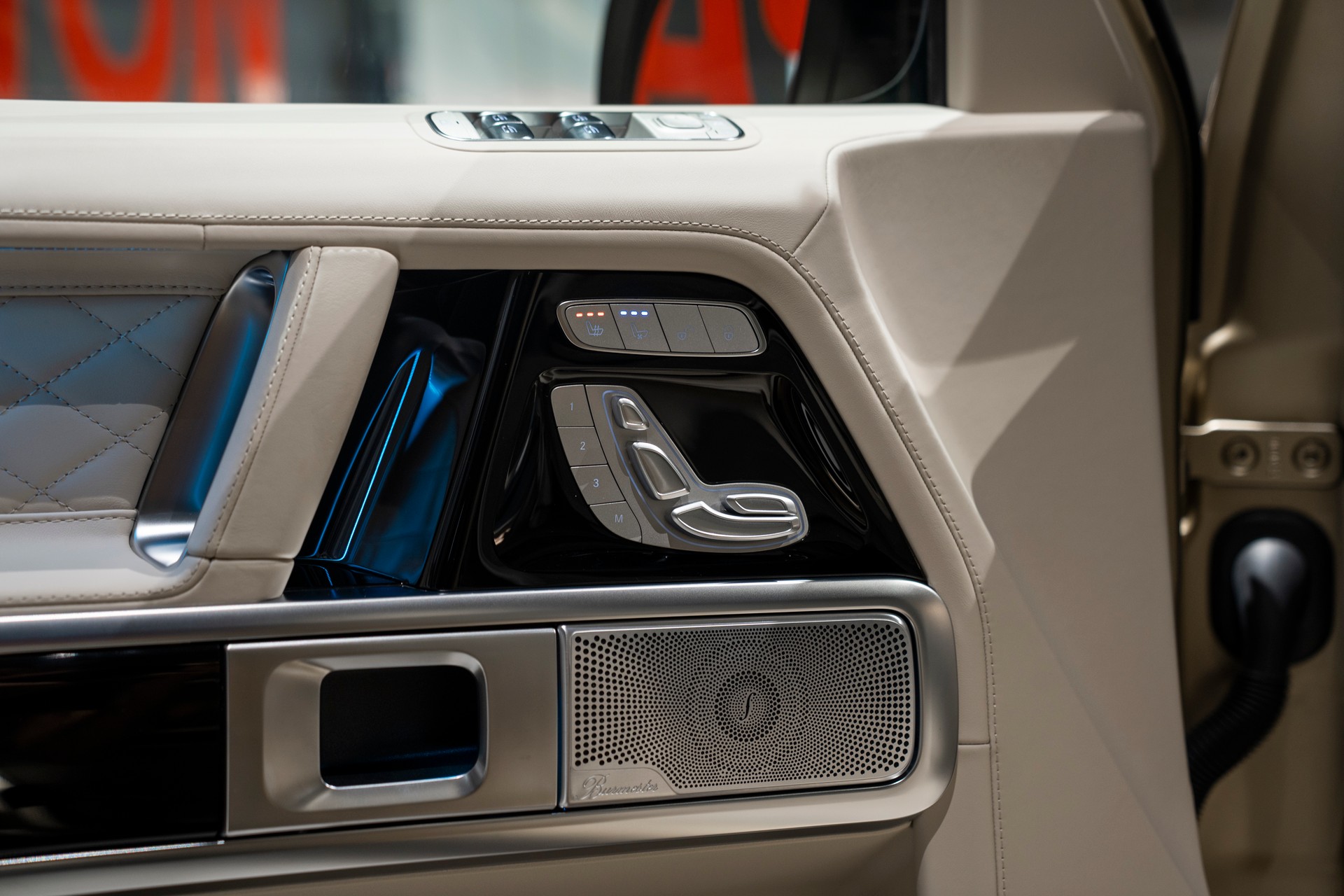 MERCEDES-BENZ G 450d 9G-Tronic-image-9