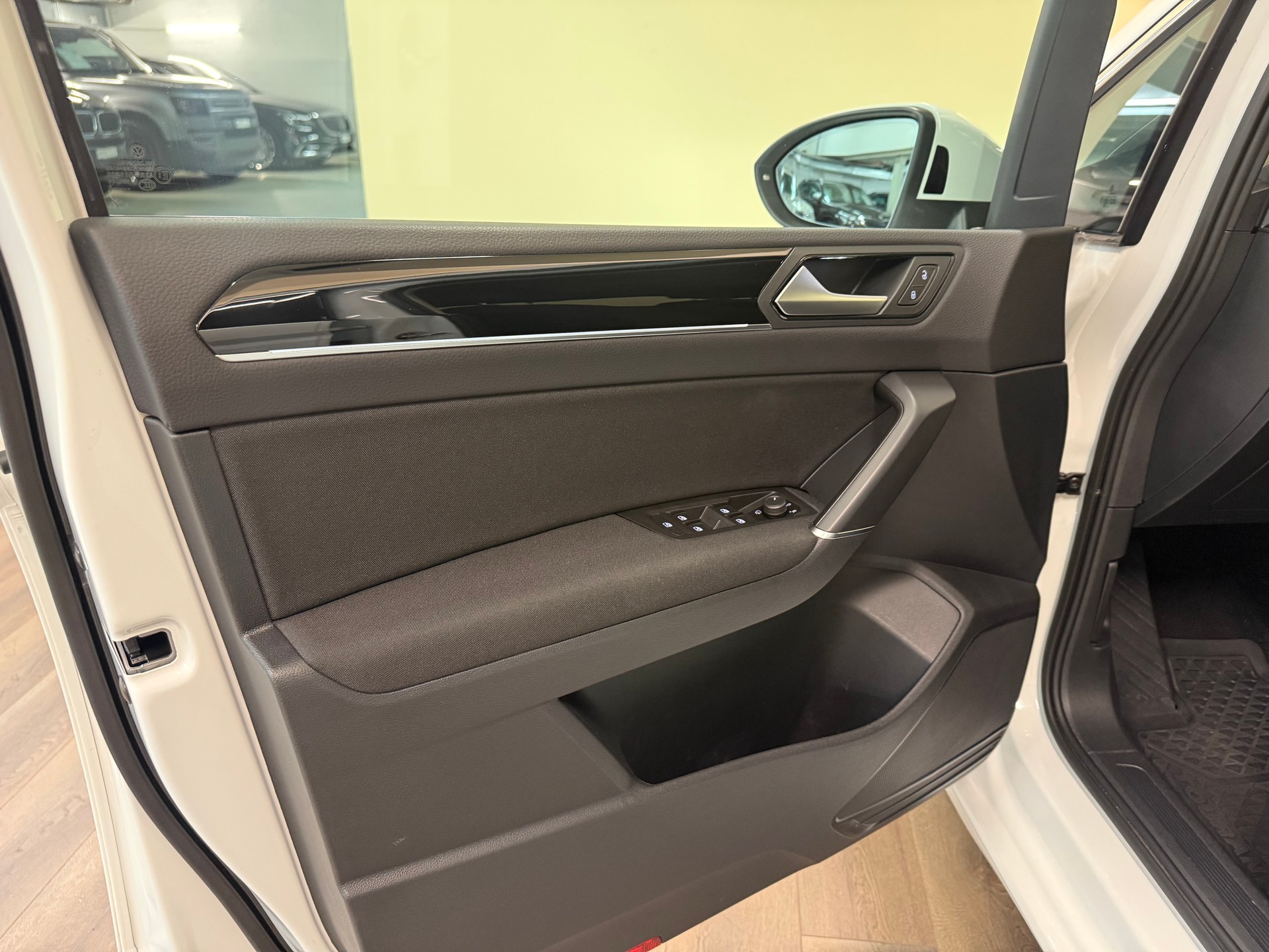 VW Touran 2.0 TDI BlueMotion Technology Comfortline DSG-image-13