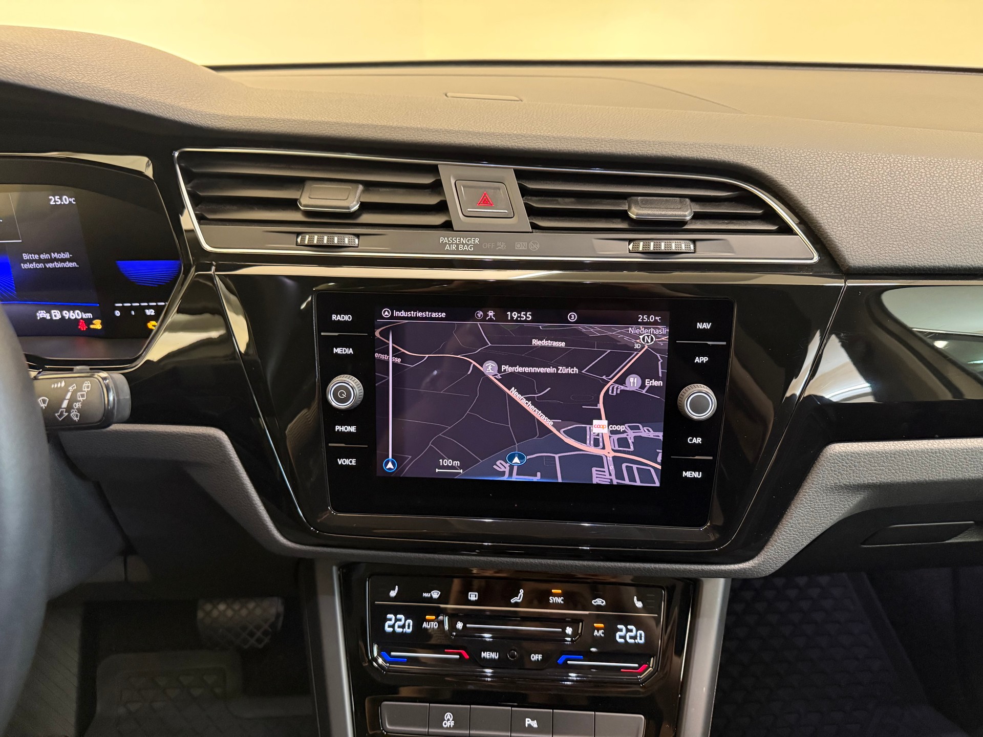 VW Touran 2.0 TDI BlueMotion Technology Comfortline DSG-image-20