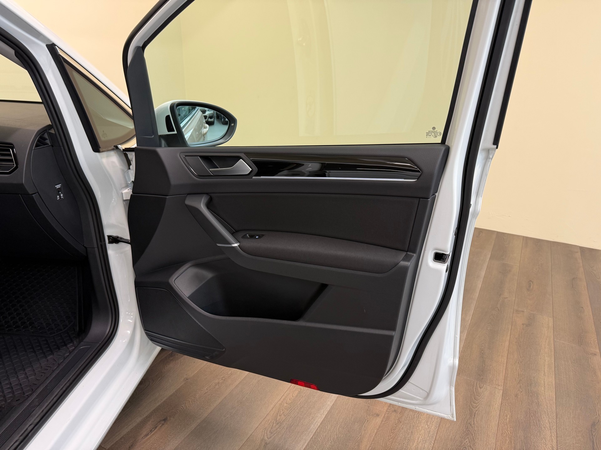 VW Touran 2.0 TDI BlueMotion Technology Comfortline DSG-image-27