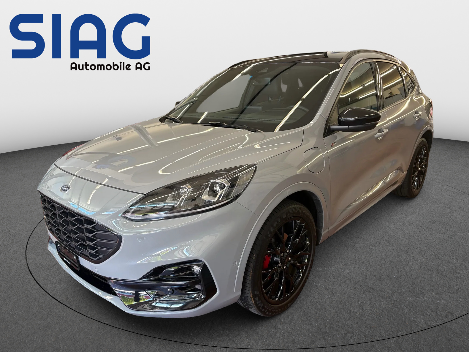 FORD Kuga 2.5 Plug-in Hybrid Graphite Tech Edition-image-6