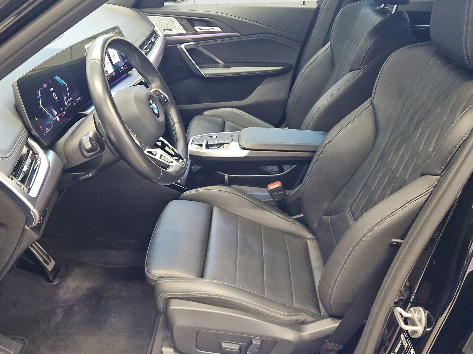 BMW X1 xDrive 23i M Sport 48V-image-9
