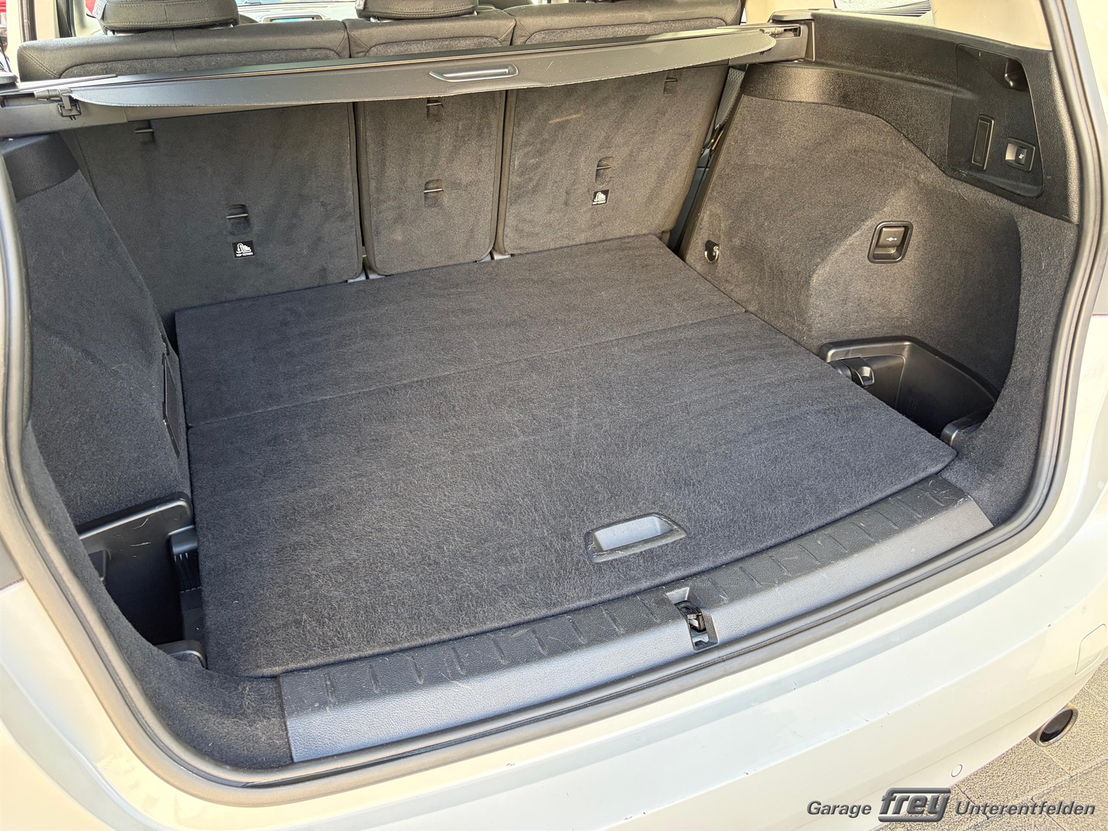 BMW 220i Gran Tourer Steptronic-image-15