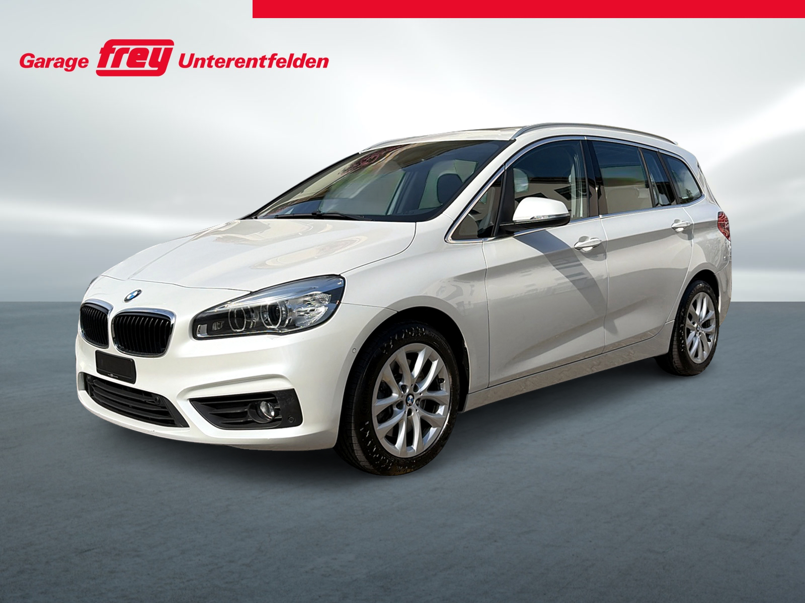 BMW 220i Gran Tourer Steptronic-image-0